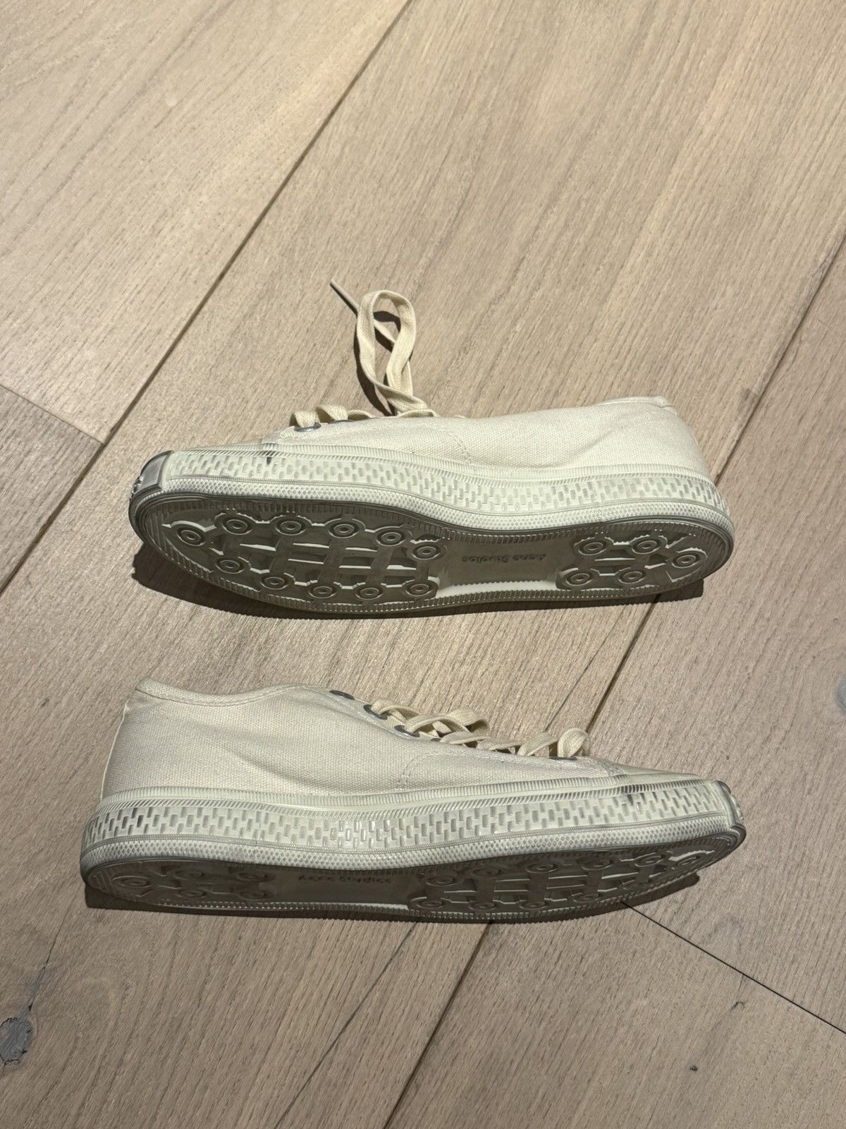 Acne Studios Acne studio low top white soft tumbled Size US 7 / IT 37 - 2 Thumbnail