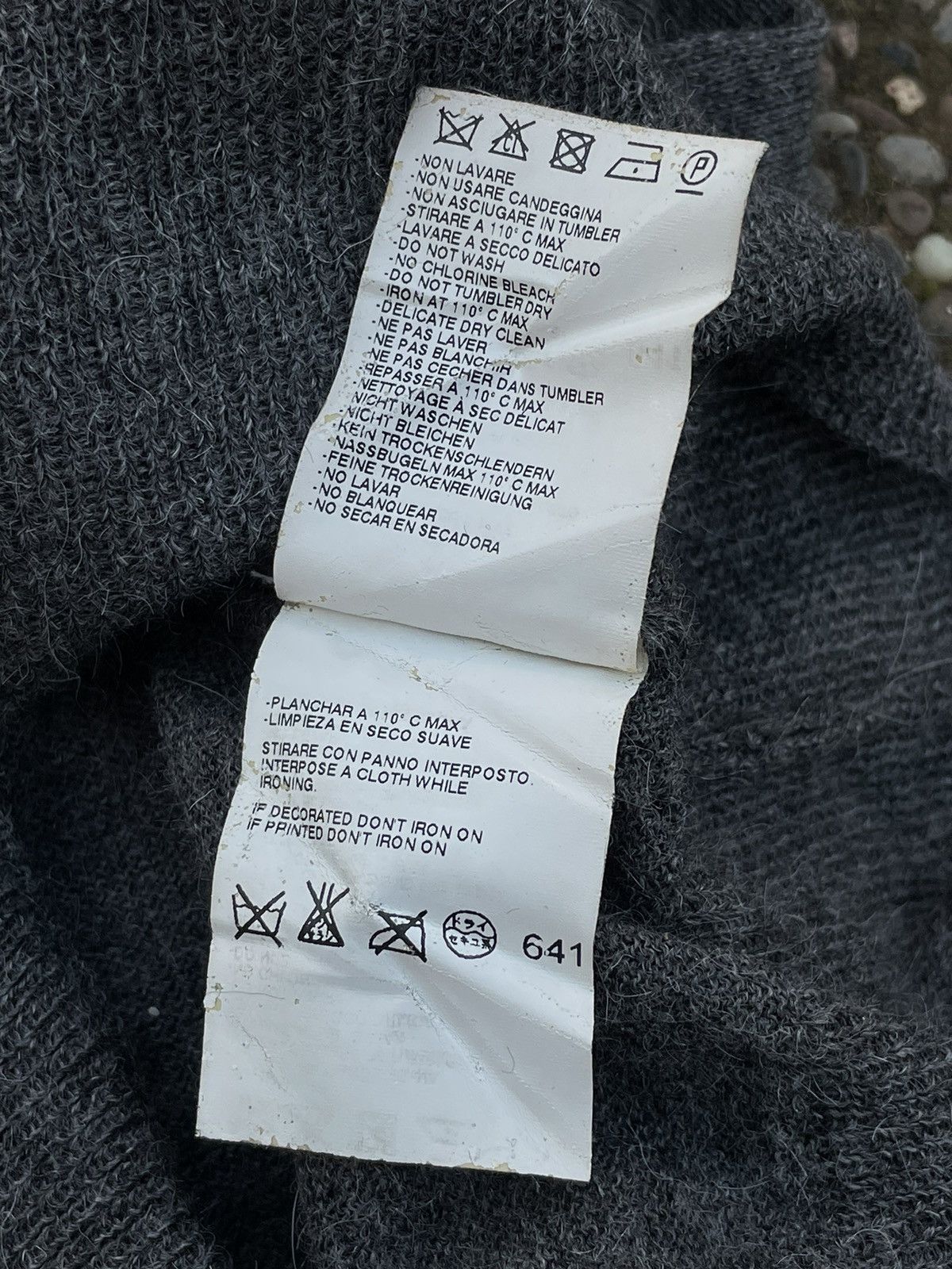 Maison Margiela Maison Margiela Distressed Sweater Size L / US 10 / IT 46 - 10 Thumbnail