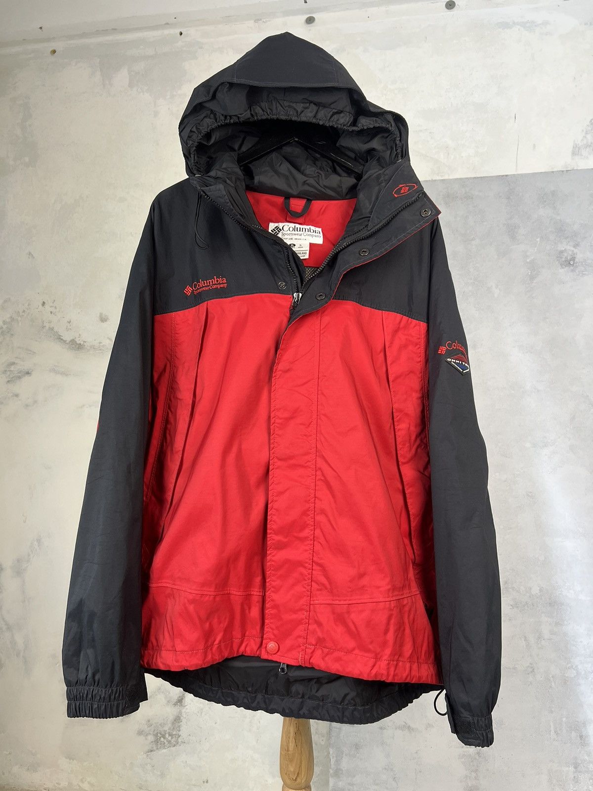 Columbia Vintage Columbia Red Jacket Size XL Size US XL / EU 56 / 4 - 1 Thumbnail