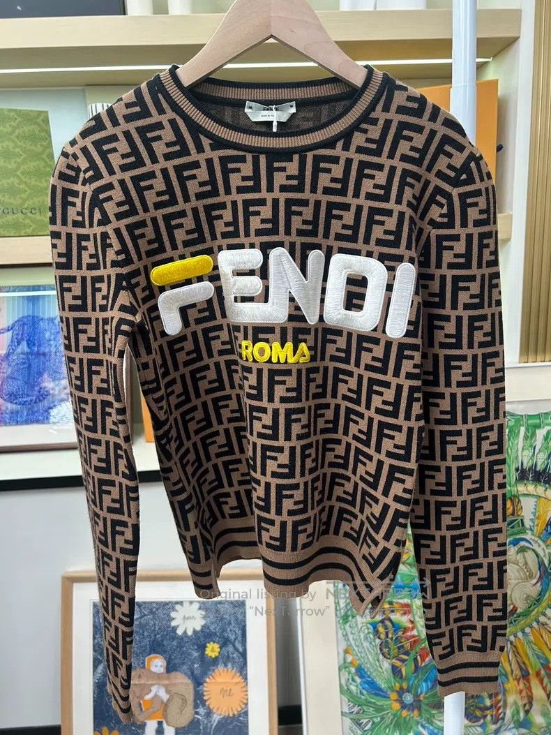 Fendi Fendi Monogram Knit Top Size XS / US 0-2 / IT 36-38 - 1 Thumbnail