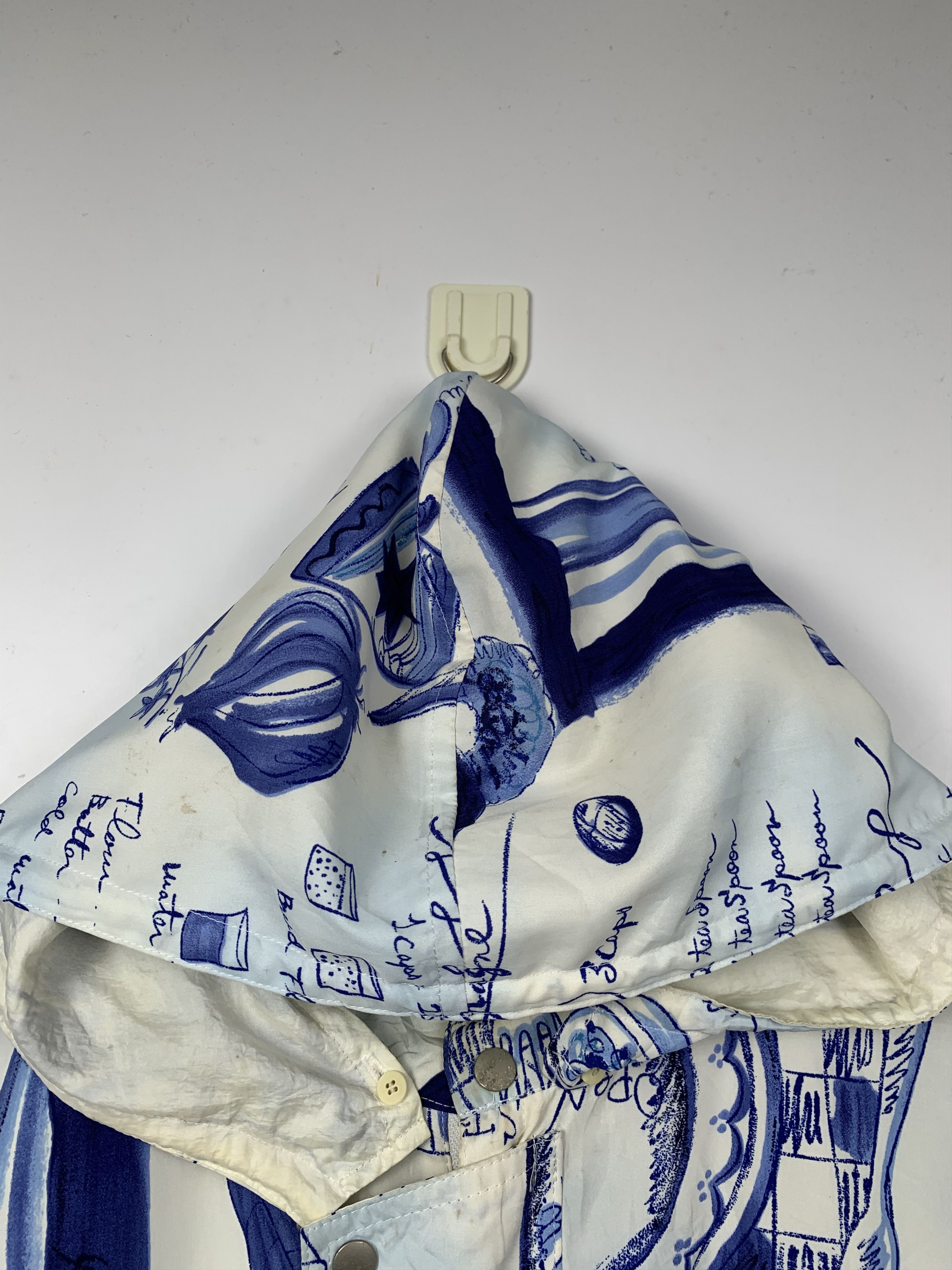 Vintage Vintage Japanese Brand Art Hoodie Jacket J1212 Size US L / EU 52-54 / 3 - 8 Thumbnail