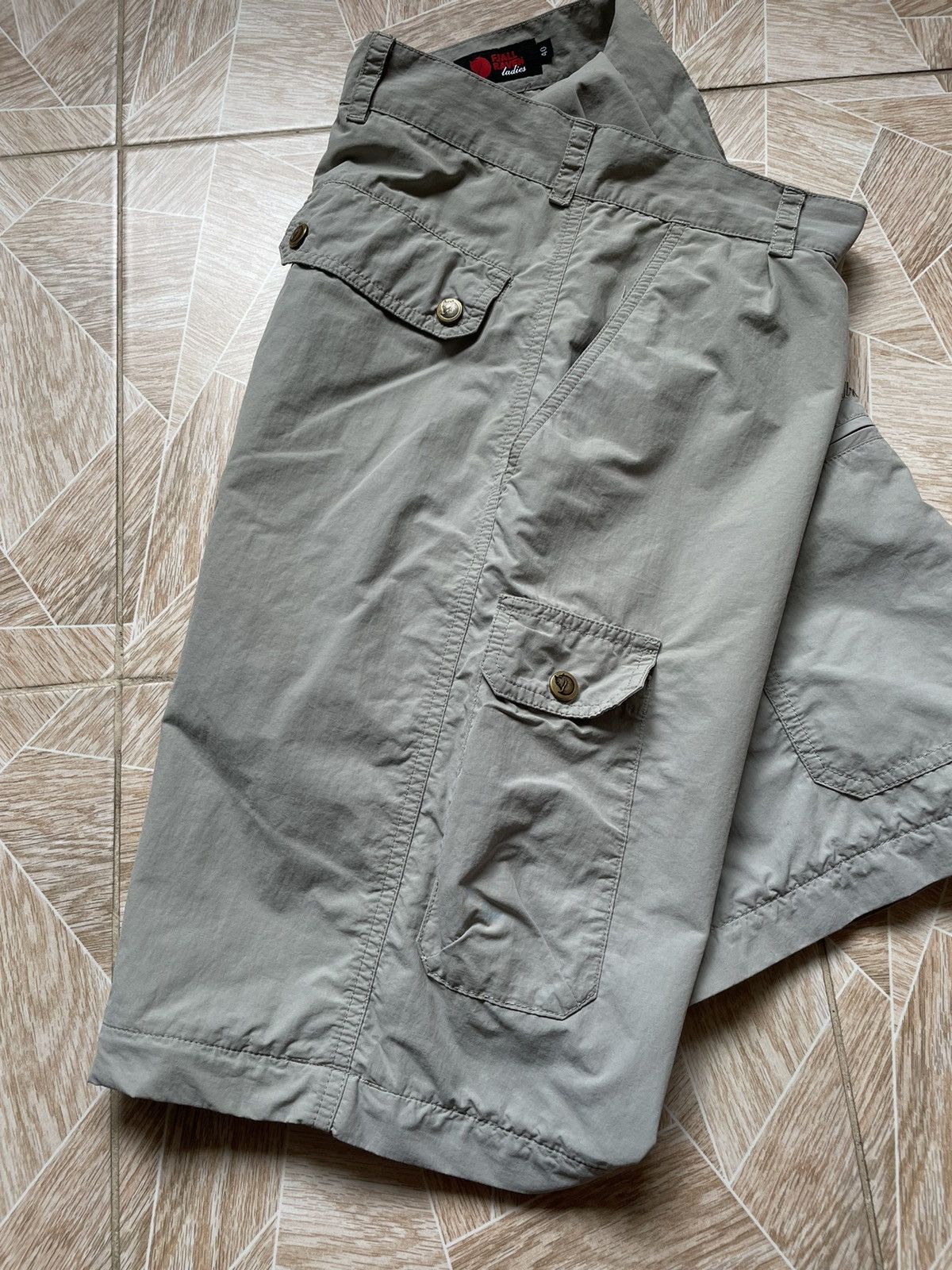 Fjallraven × Vintage Rare Outdoor Fjallraven Multi Pocket Tracking Nylon Shorts Size 27" / US 4 / IT 40 - 8 Thumbnail