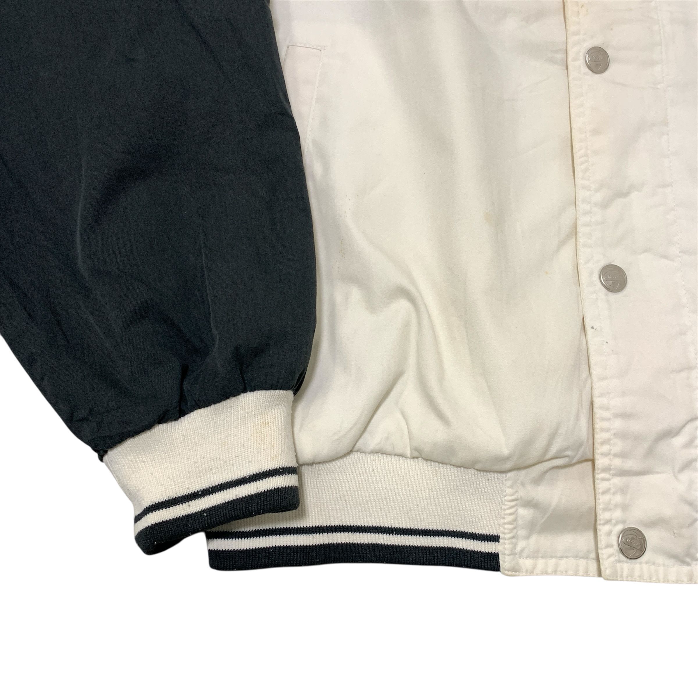 Vintage Vintage Nike Chris Webber Lightweight Varsity Jacket Size US XL / EU 56 / 4 - 9 Thumbnail