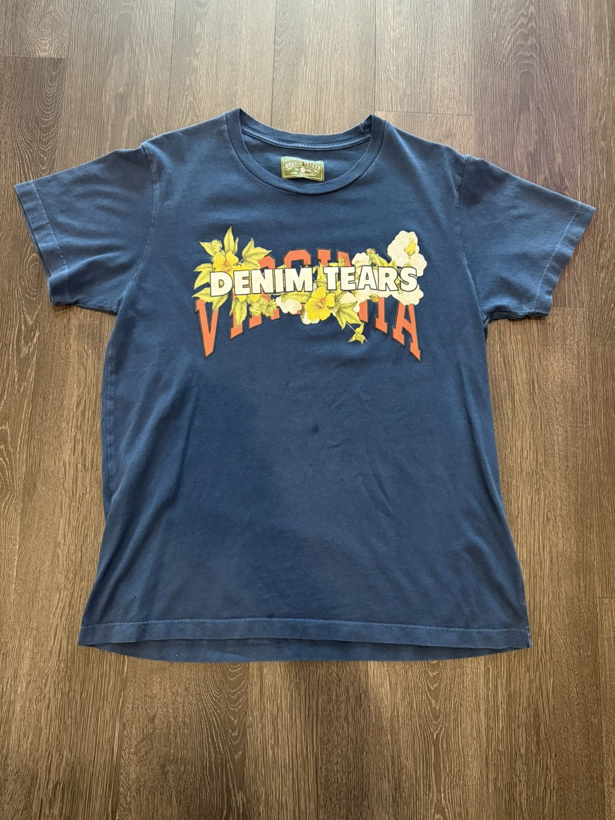 DENIM TEARS Denim Tears Cotton Floral Logo Tee (PRICE NEGOTIABLE) Size US S / EU 44-46 / 1 - 1 Thumbnail