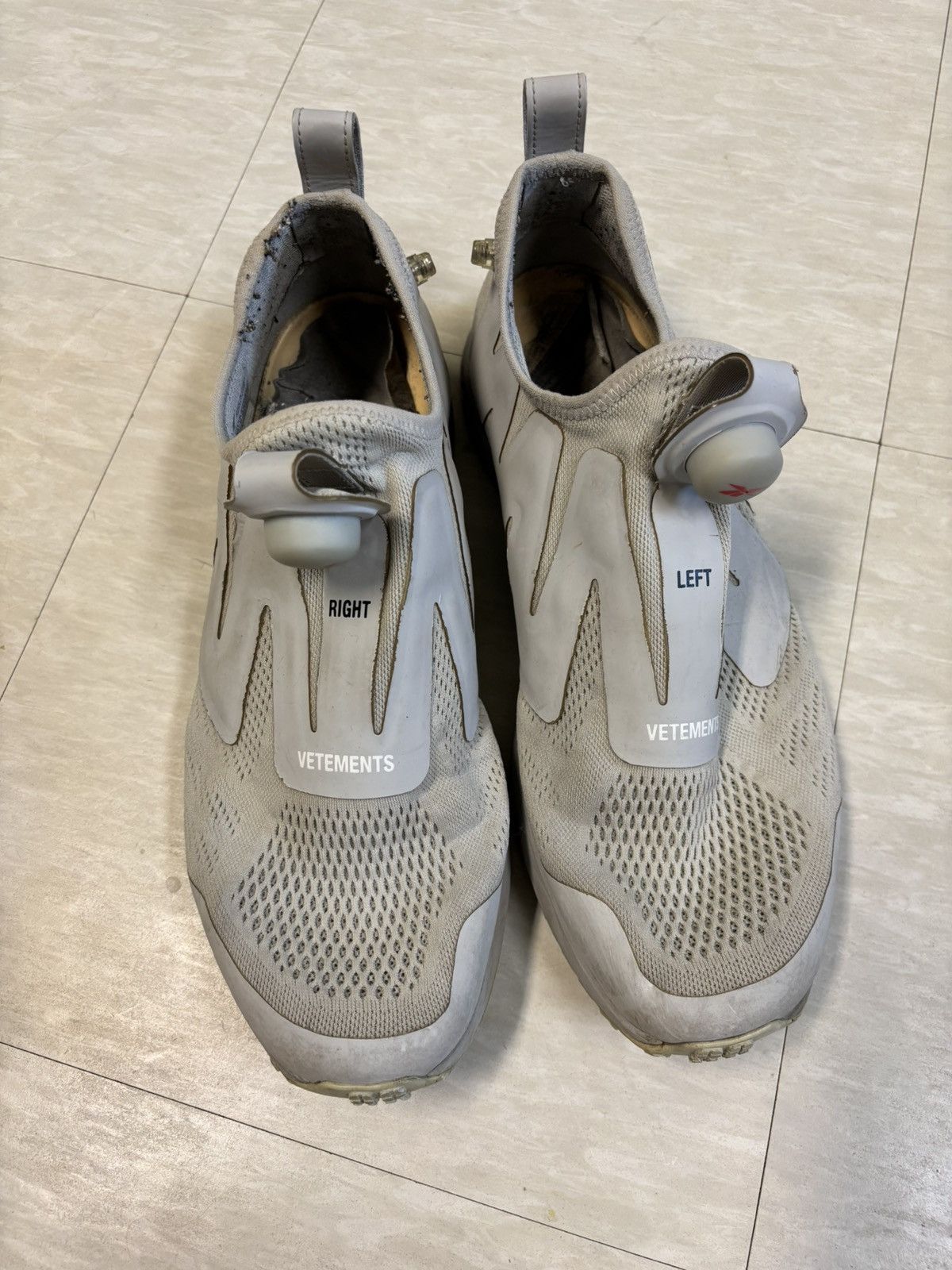 靴 VETEMENTS X REEBOK PUMP SUPREME MARKET The Reebok Pump Supreme Makes a High-Fashion Vetements Return