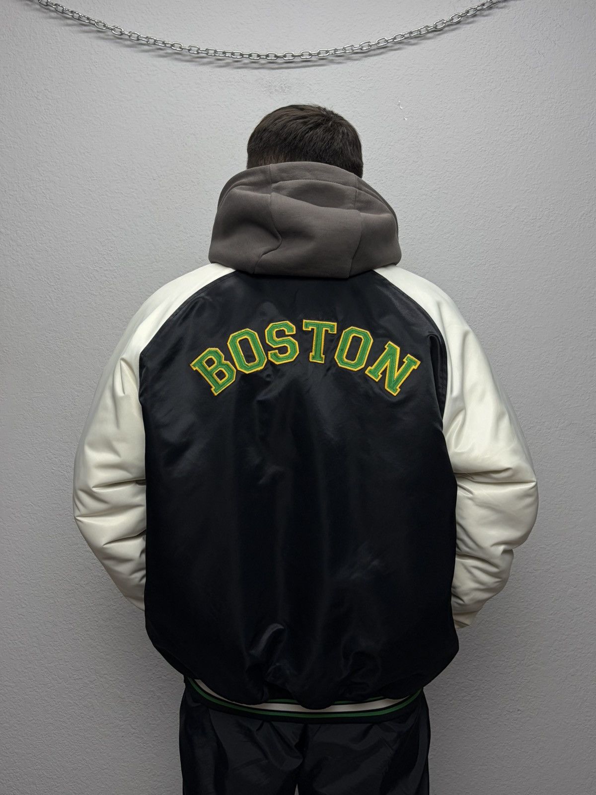 NBA VTG Champion x NBA Boston Celtics Black & White Satin Bomber Size US L / EU 52-54 / 3 - 16 Thumbnail
