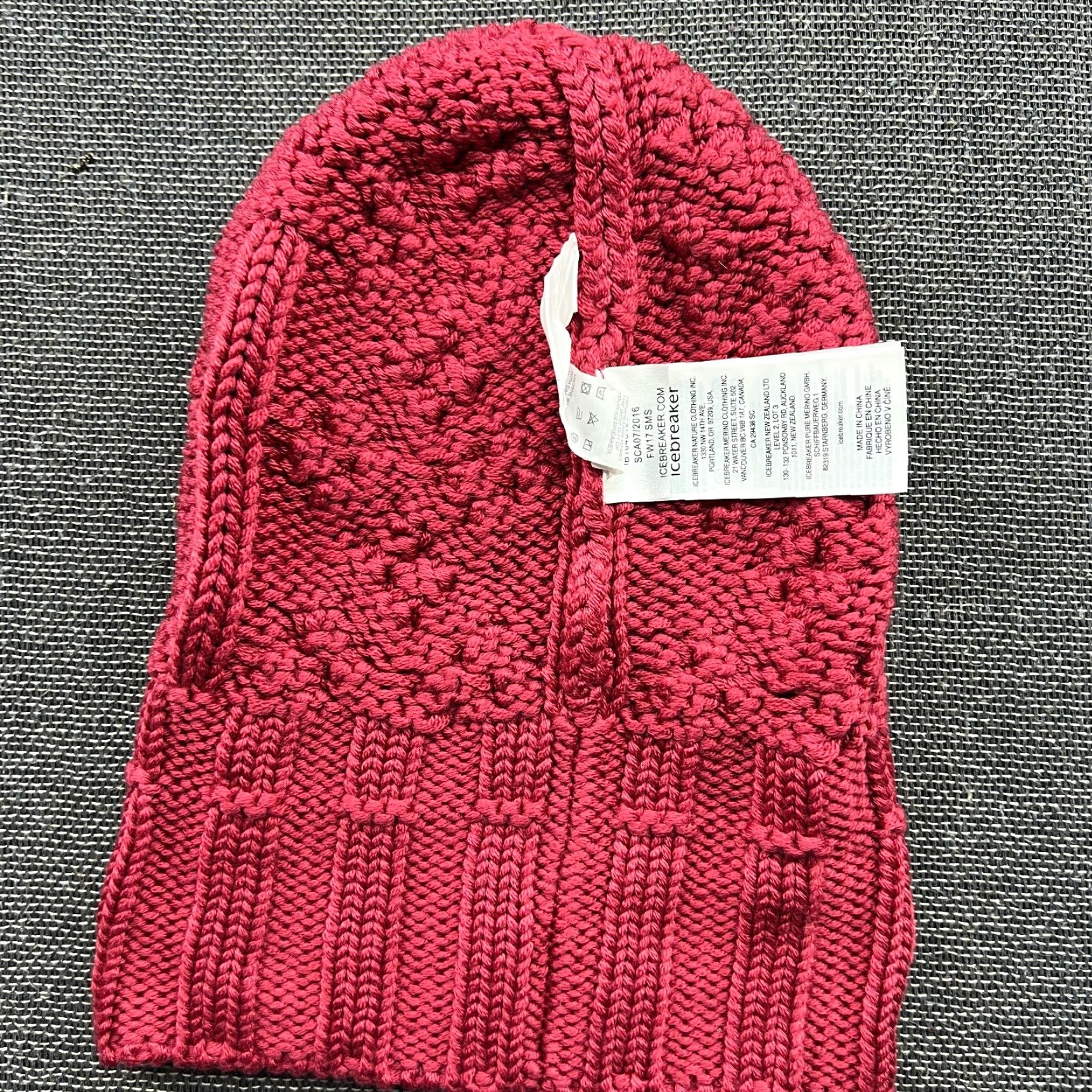 Icebreaker Icebreaker Womens Beanie Hat One Size Pink Merino Wool Blend Cable Knit Size ONE SIZE - 3 Thumbnail
