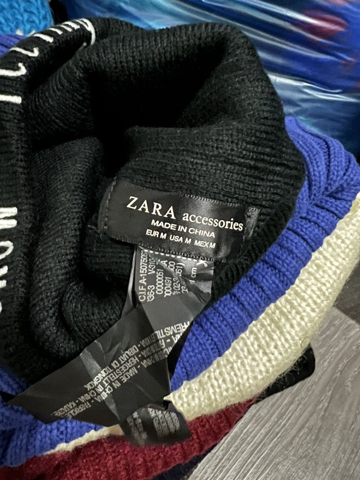 Zara ZARA Beanie Hat Size ONE SIZE - 6 Thumbnail