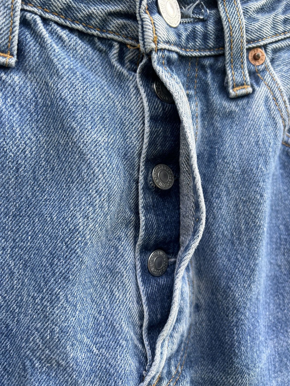 Levi's 90s Vintage Levi's 501 1996 Denim Jeans Size 29/34 Size US 29 - 10 Thumbnail