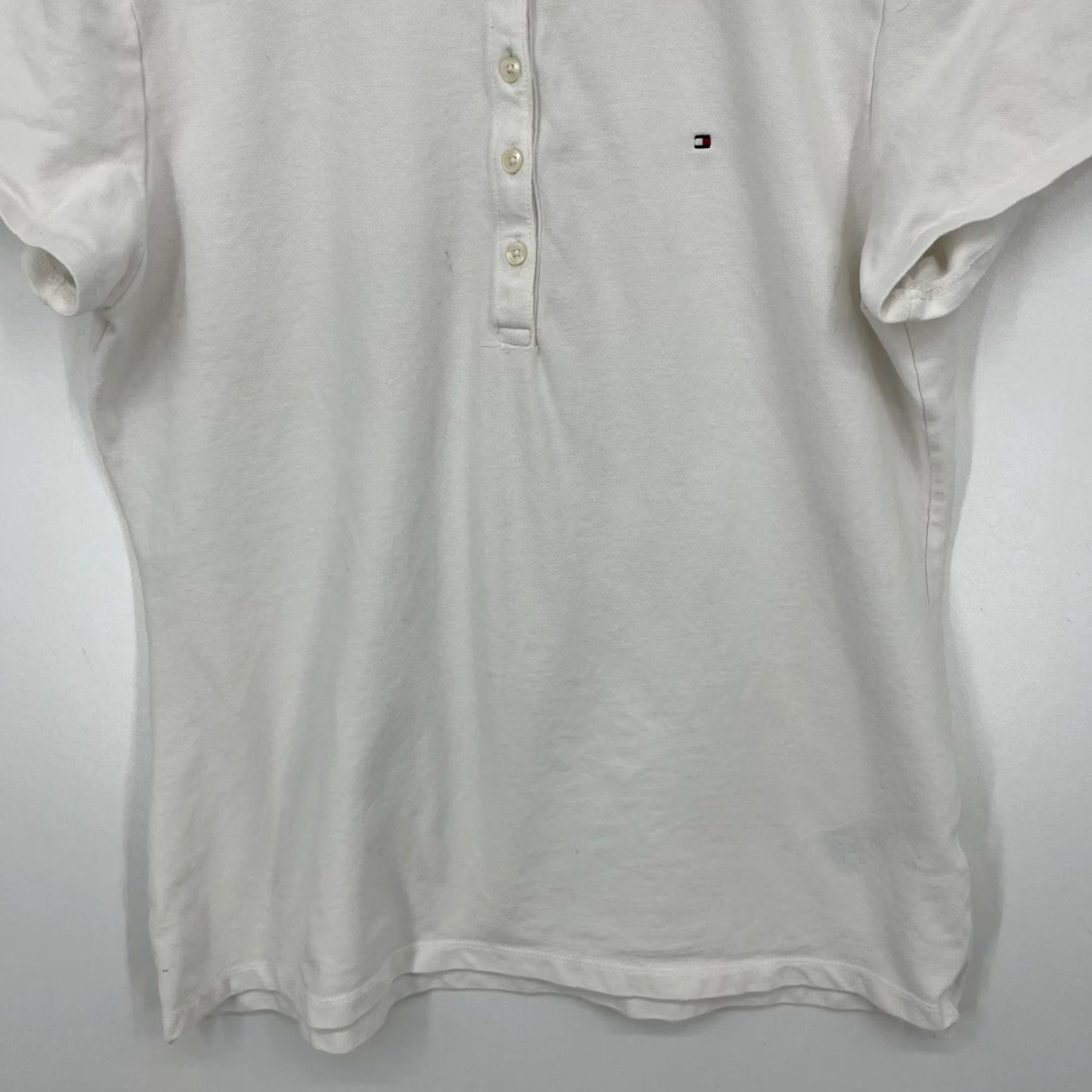 Tommy Hilfiger Tommy Hilfiger Polo Shirt Women's XL White Solid Cotton Blend Logo Button Collared Casual Times: 90s? (adjusted) Size XL / US 12-14 / IT 48-50 - 3 Thumbnail