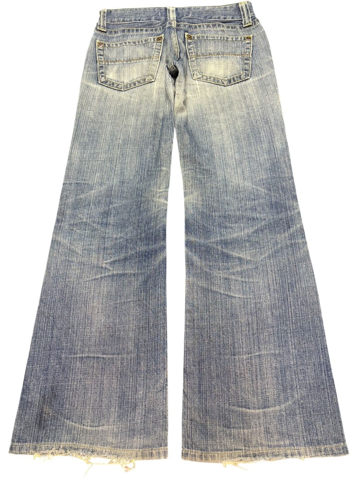 Uniqlo Vintage Japanese Uniqlo Distress Low Rise Flare Jeans Size 28" / US 6 / IT 42 - 2 Thumbnail
