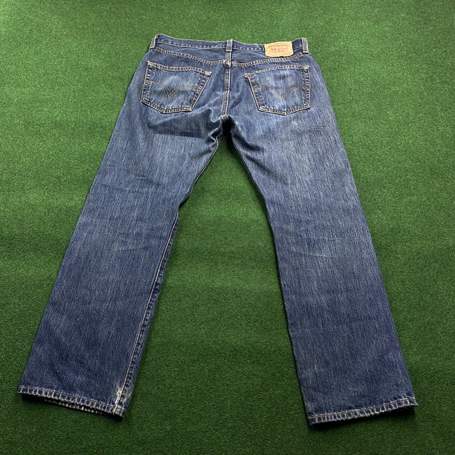 Levi's VINTAGE Levi's 501 Jeans Mens 34 Blue 90S Denim Medium Wash Button Fly Classic Straight 5-Pocket USA Cowboy Western logo blue Mens Regular 34x29 Size US 34 / EU 50 - 3 Thumbnail