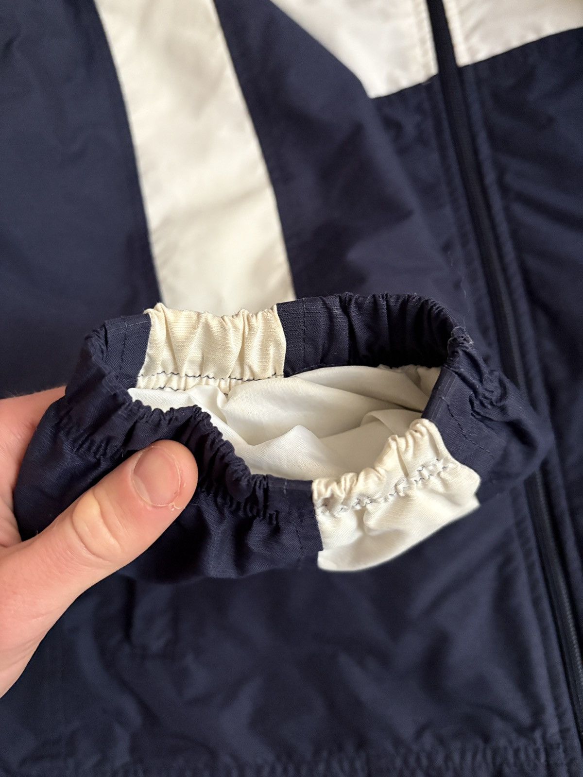 Nike Vintage Nike 90s Navy White Light Track Jacket / Windbreaker Size US M / EU 48-50 / 2 - 9 Thumbnail