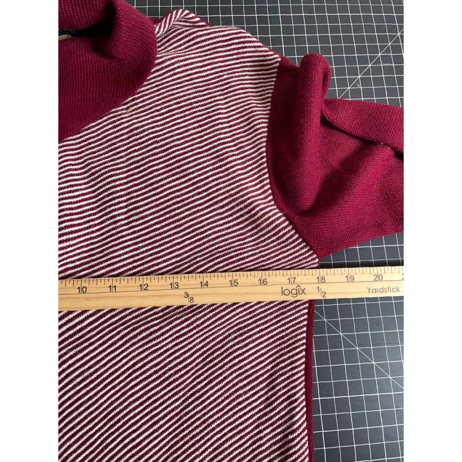 Vintage VINTAGE TownCraft Sweater Shirt Mens Small Red White Angled Stripe Collared 60s Retro Hipster Size US S / EU 44-46 / 1 - 6 Thumbnail