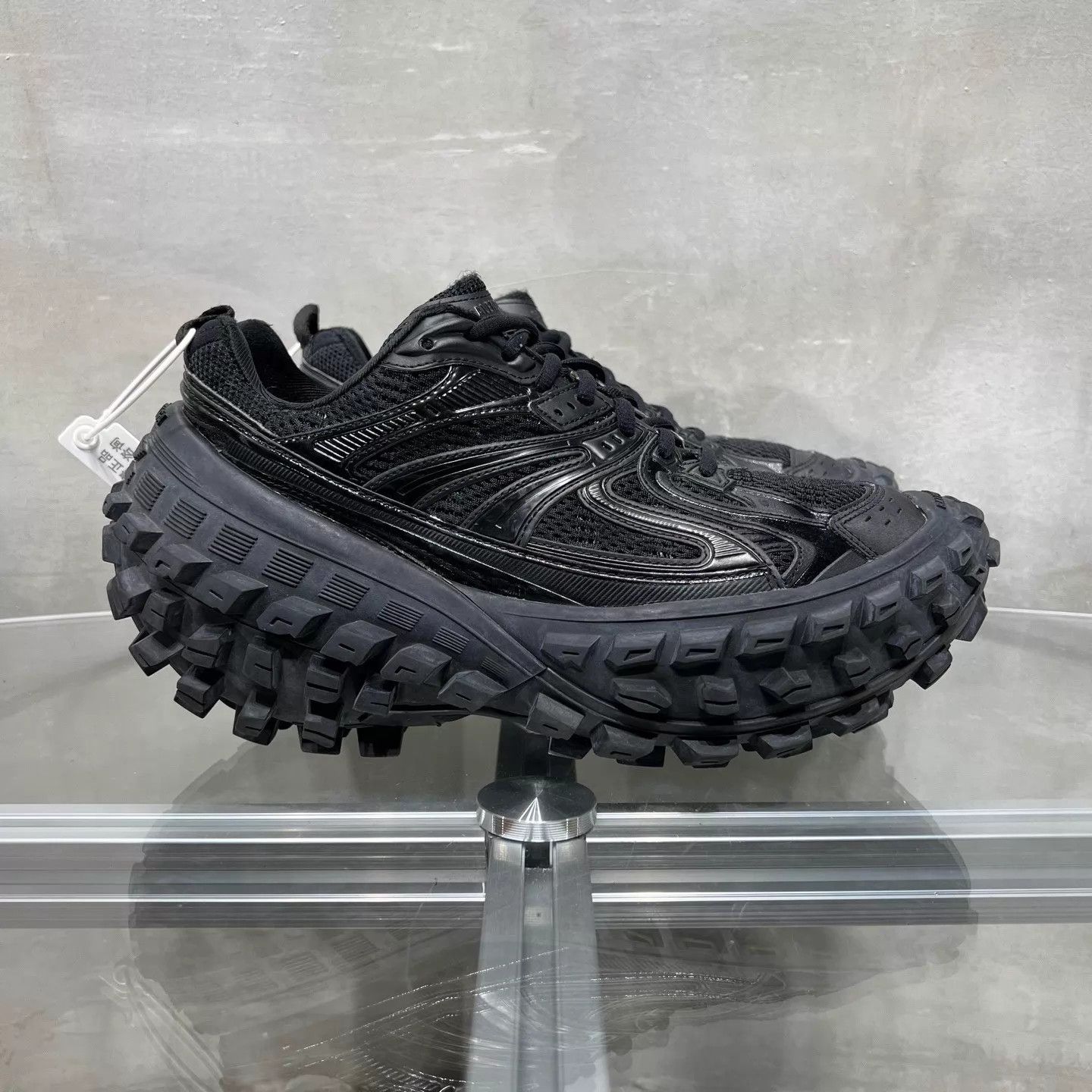 Balenciaga BLCG Tire Sneaker Black 41 Size US 8 / EU 41 - 4 Thumbnail