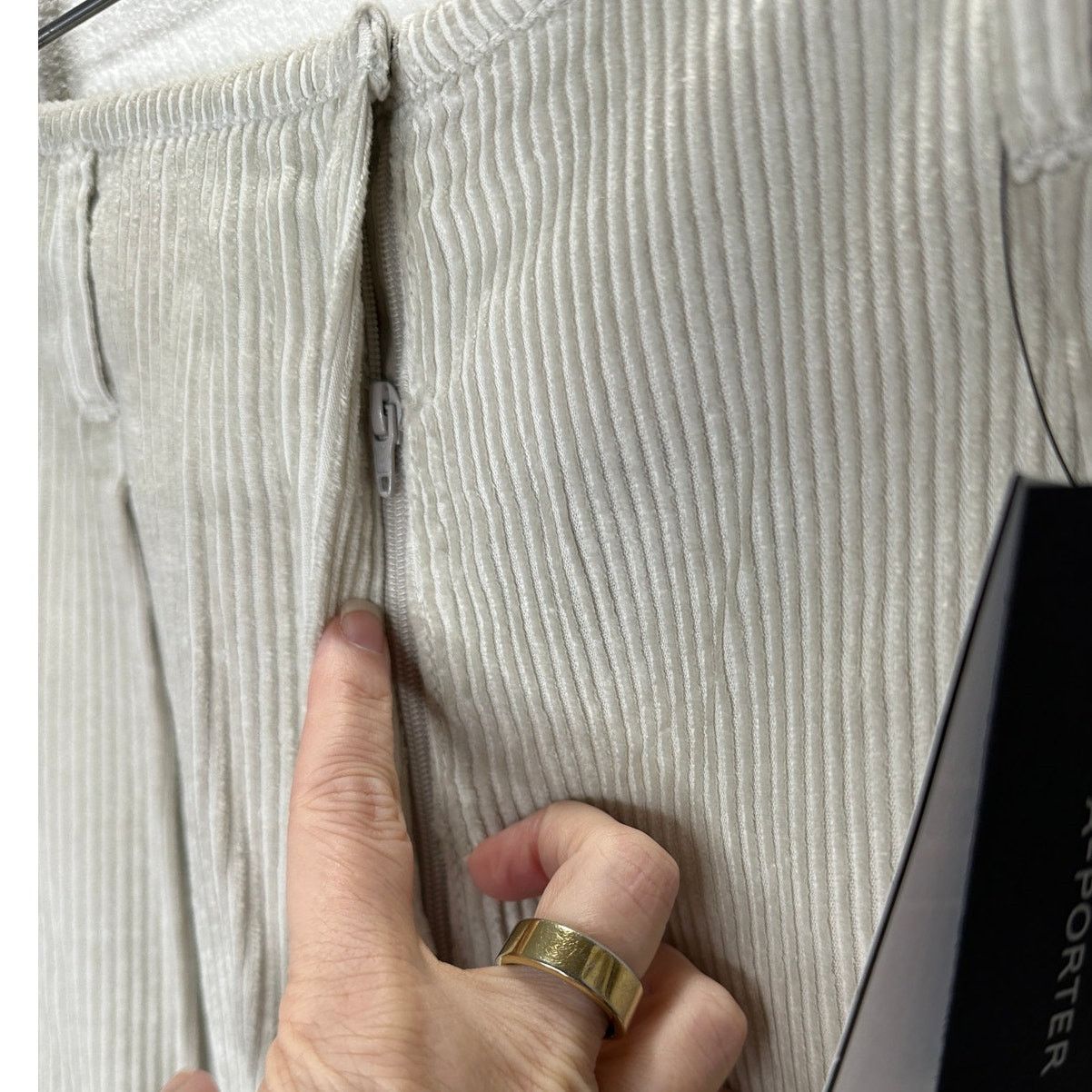Brunello Cucinelli NWT Brunello Cucinelli Sand Beige Pleated Corduroy Pant 12 Size 34" / US 12 / IT 48 - 10 Thumbnail
