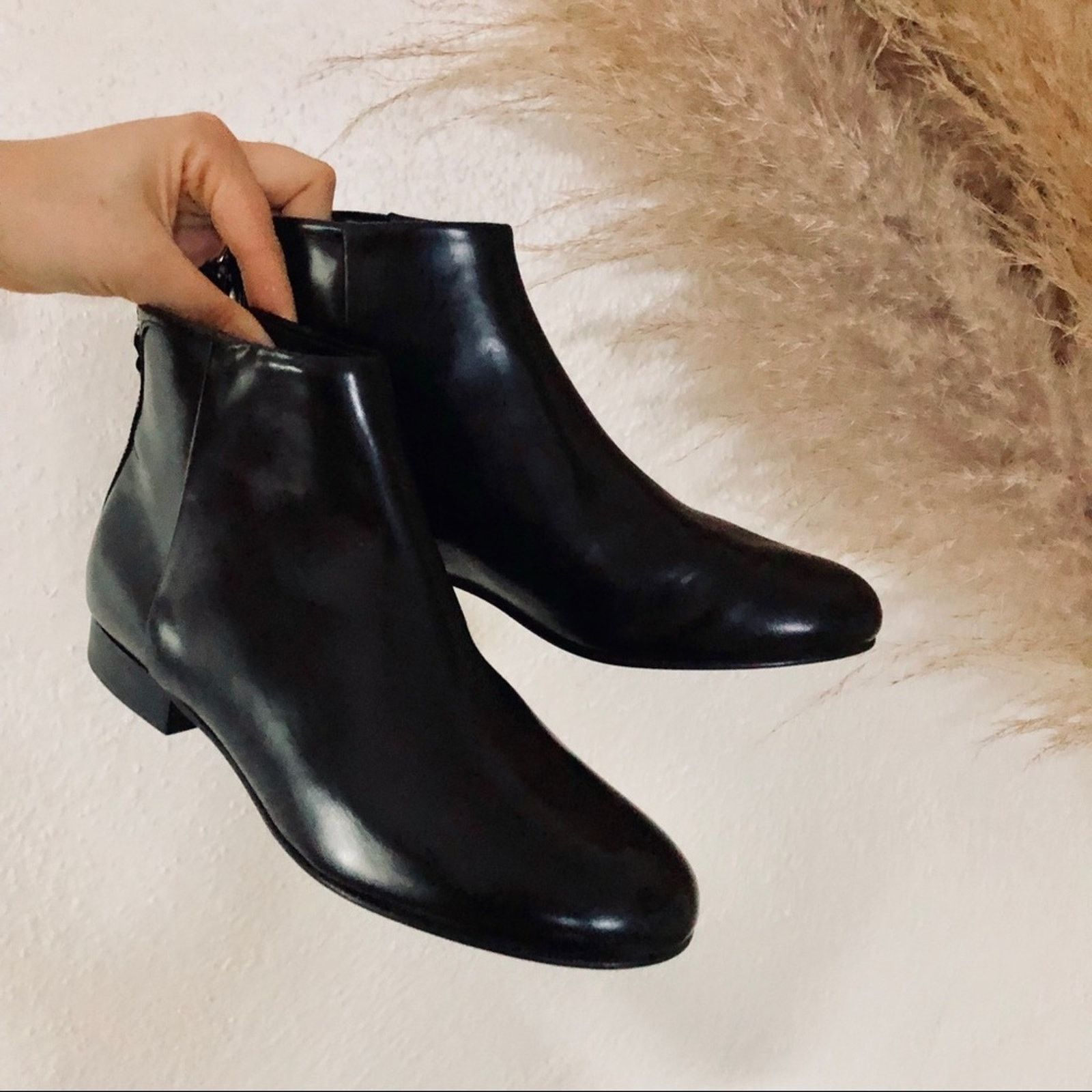 Theory THEORY Black Miriam Patent Leather Ankle Boot Booties 7.5 Size US 7.5 / EU 40-41 - 6 Thumbnail