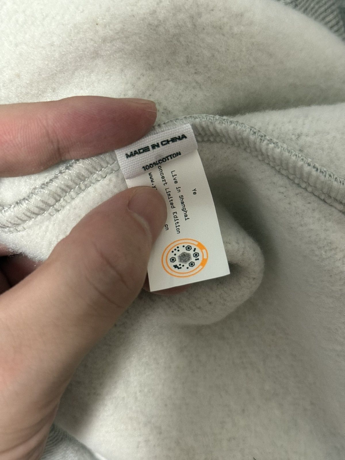 Yeezy yeezy SZNX ye live in Shanghai China exclusive zip up hoodie Size US L / EU 52-54 / 3 - 4 Thumbnail