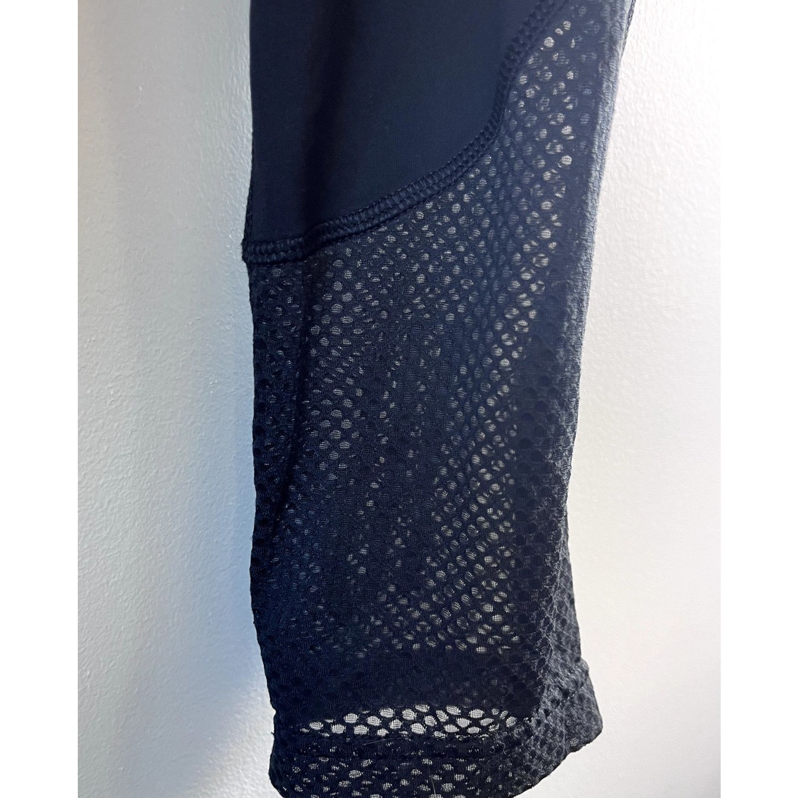 Adidas Women's Black Mesh Adidas Running Capris M Size 29" - 3 Thumbnail
