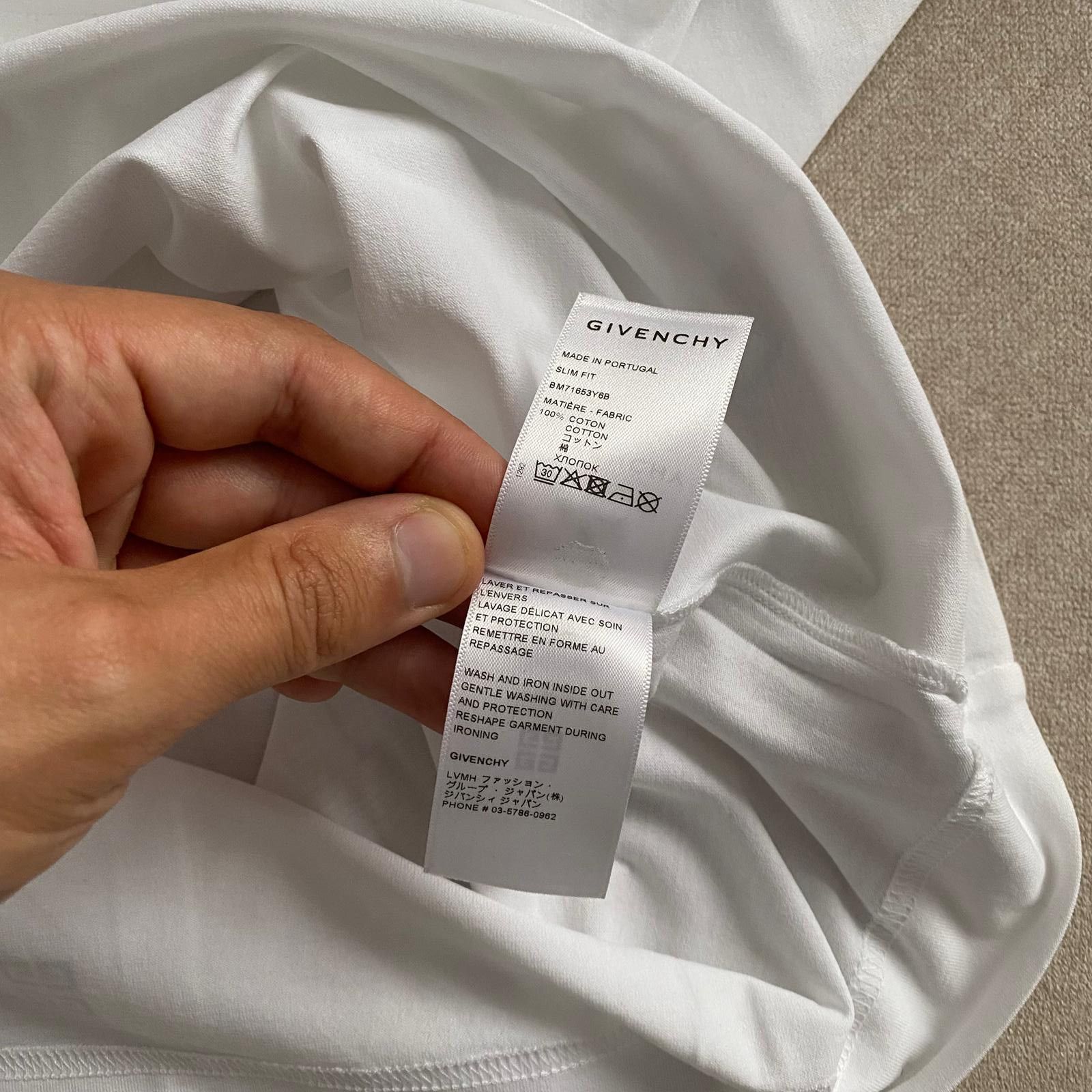 Givenchy White Reverse Logo T-shirt Size US XXL / EU 58 / 5 - 8 Thumbnail