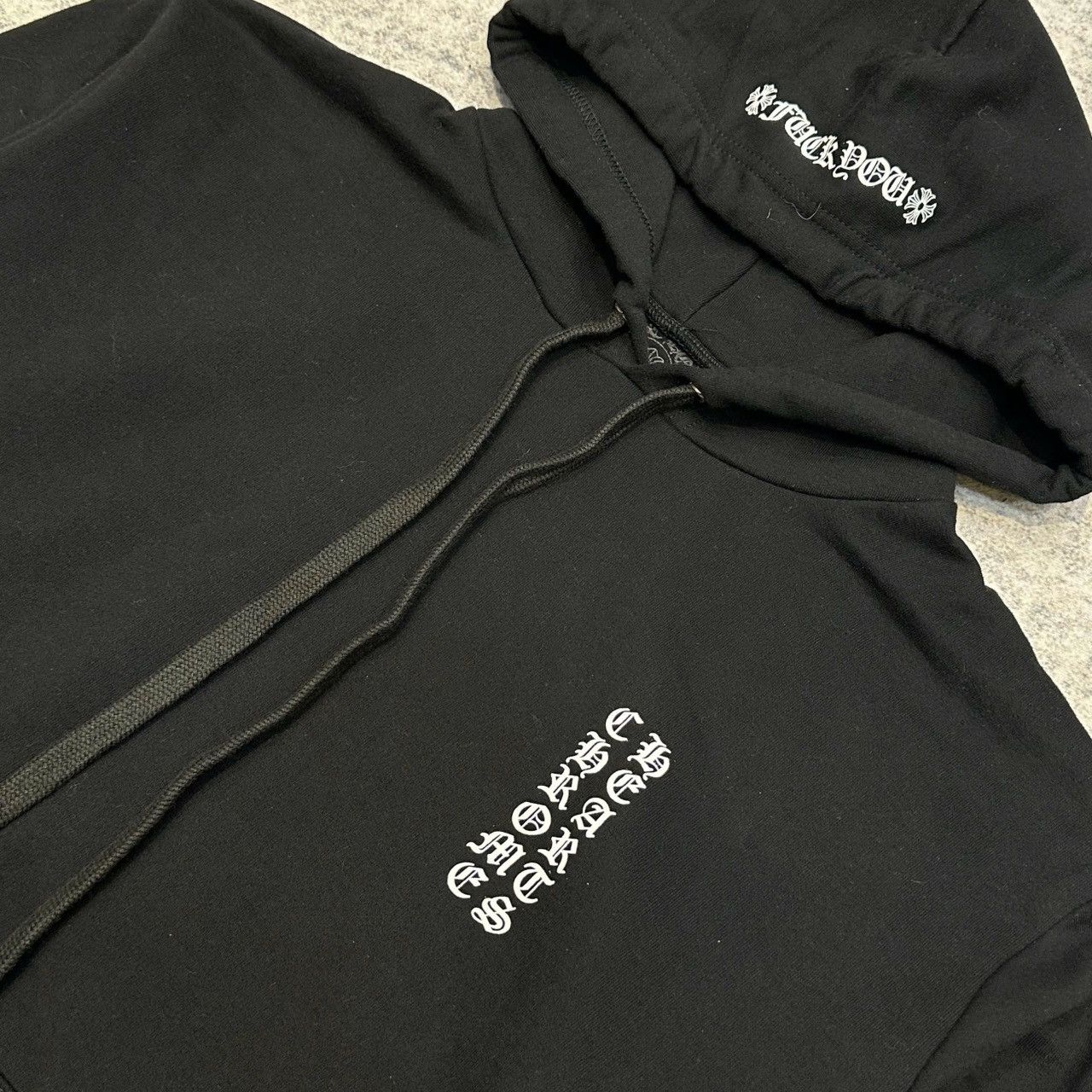 Chrome Hearts Chrome Hearts Vertical Logo hoodie black Size US L / EU 52-54 / 3 - 2 Thumbnail