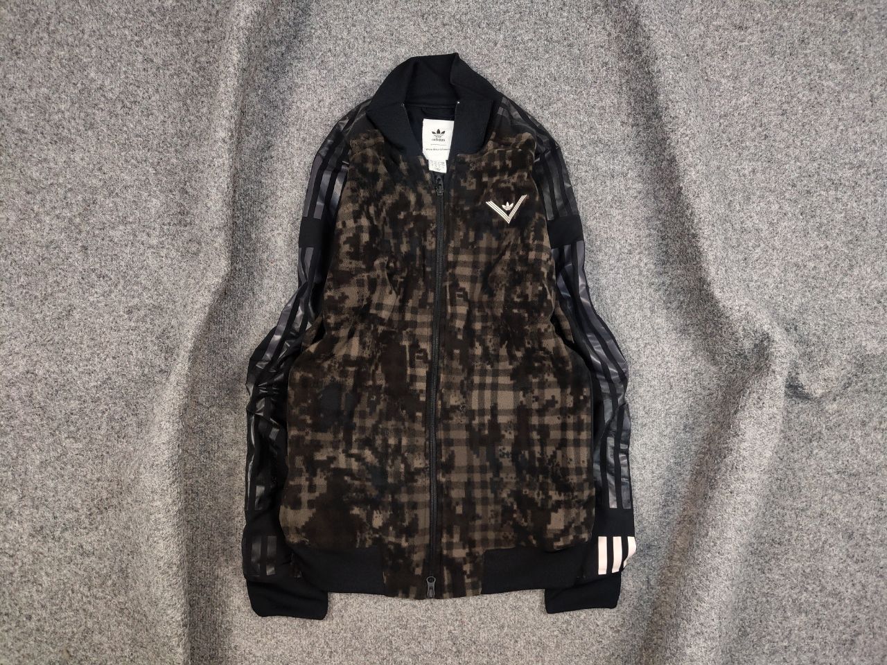 Adidas × White Mountaineering Adidas Originals White Mountaineering fleece Light Jacket Size US S / EU 44-46 / 1 - 2 Thumbnail