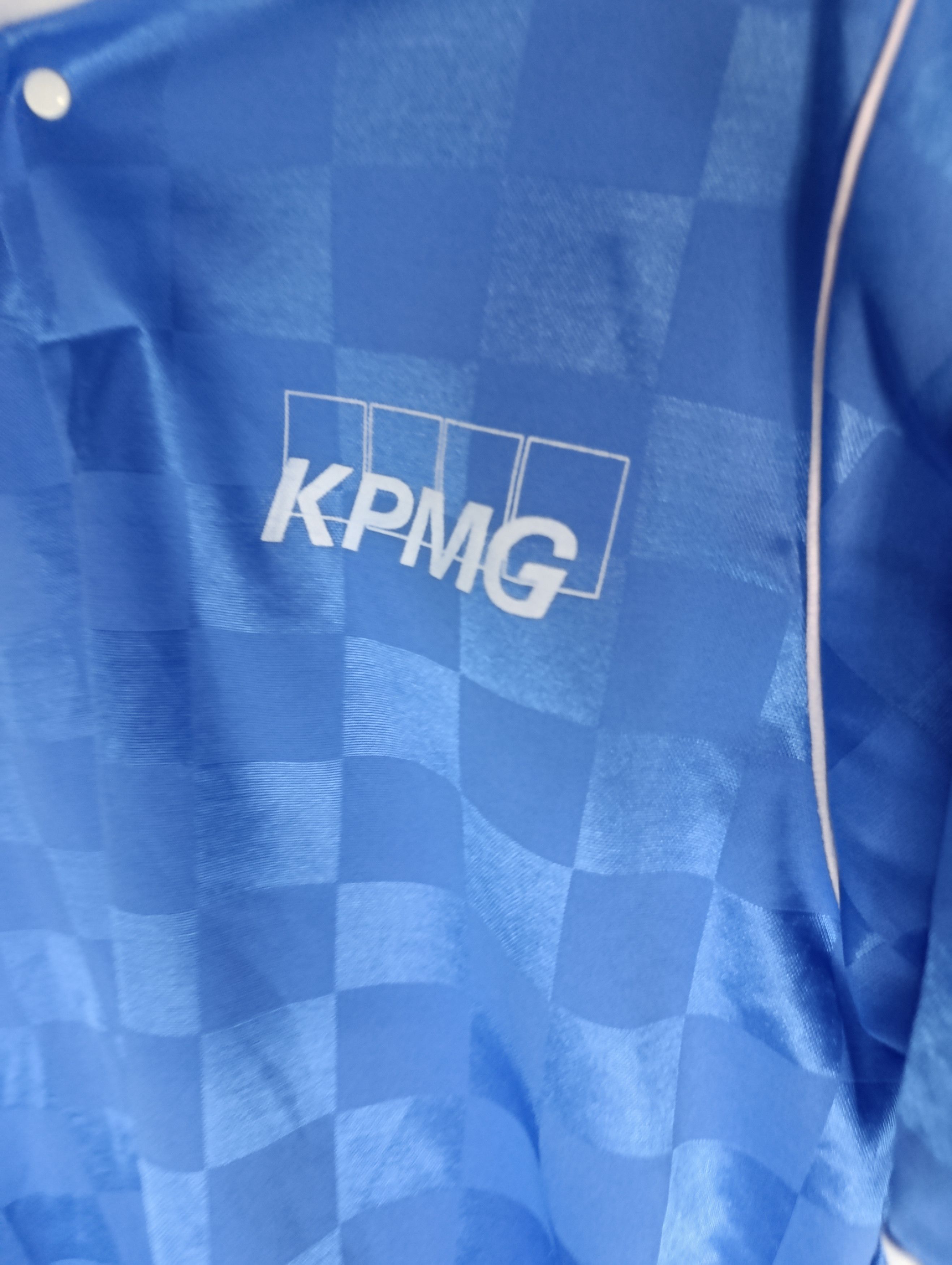 Umbro Vintage Umbro kpmg jersey tshirt Size US L / EU 52-54 / 3 - 2 Thumbnail