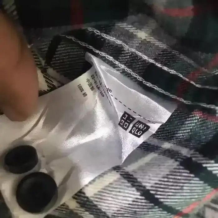 Japanese Brand Japanese Brand Uniqlo Plaid Tartan Flannel Shirt Size US M / EU 48-50 / 2 - 3 Thumbnail