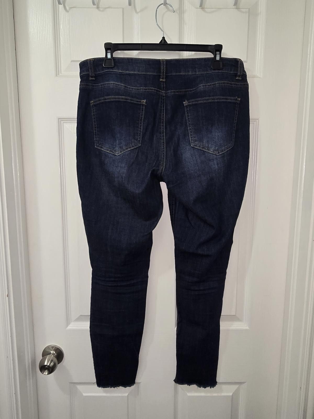 Other No Boundaries Mid Rise Skinny Jeans Size 13 Size 34" / US 12 / IT 48 - 2 Thumbnail