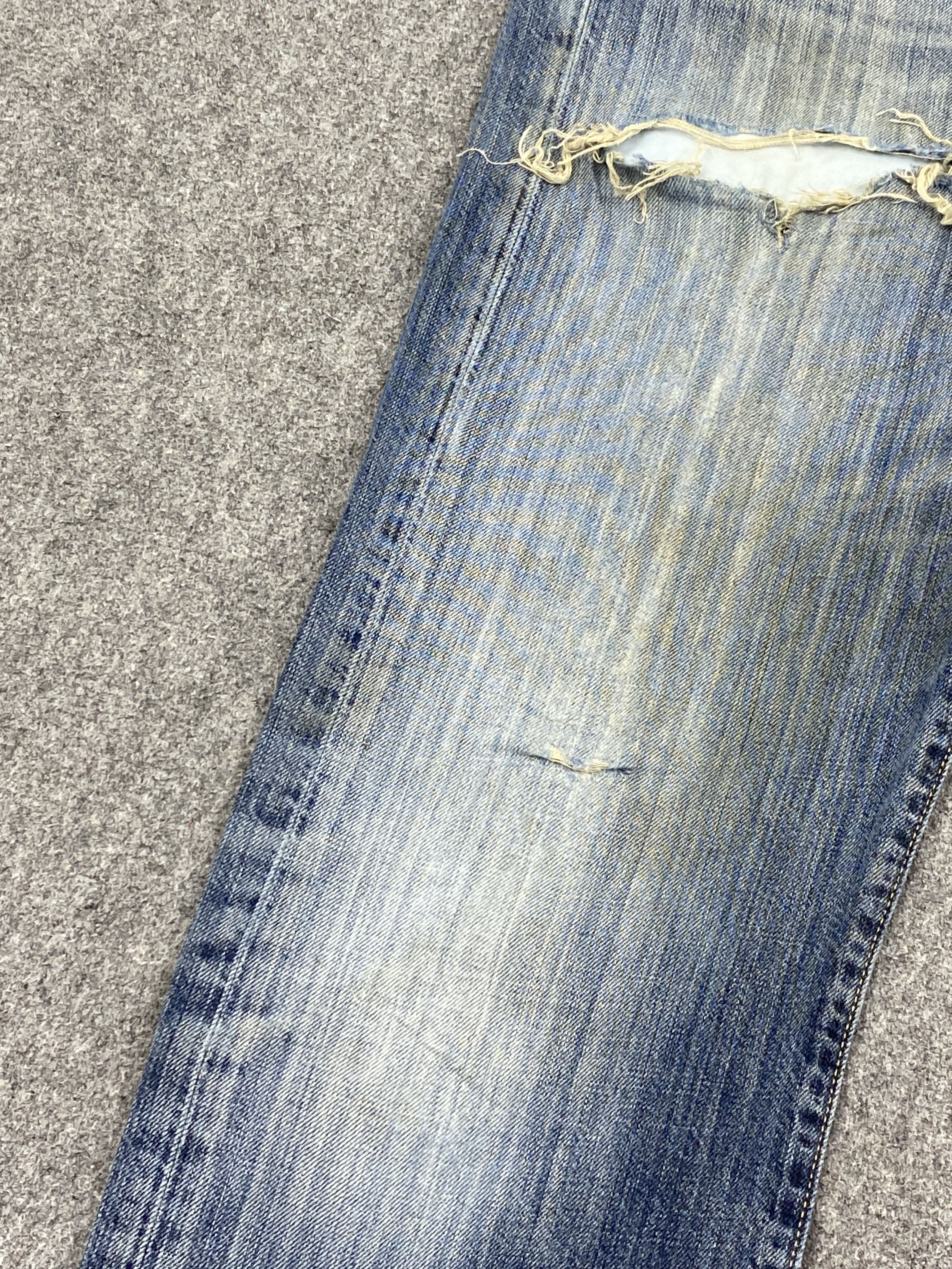Levi's Distressed Vintage Levis 501 Denim Jeans DP2732 Size US 31 - 11 Thumbnail