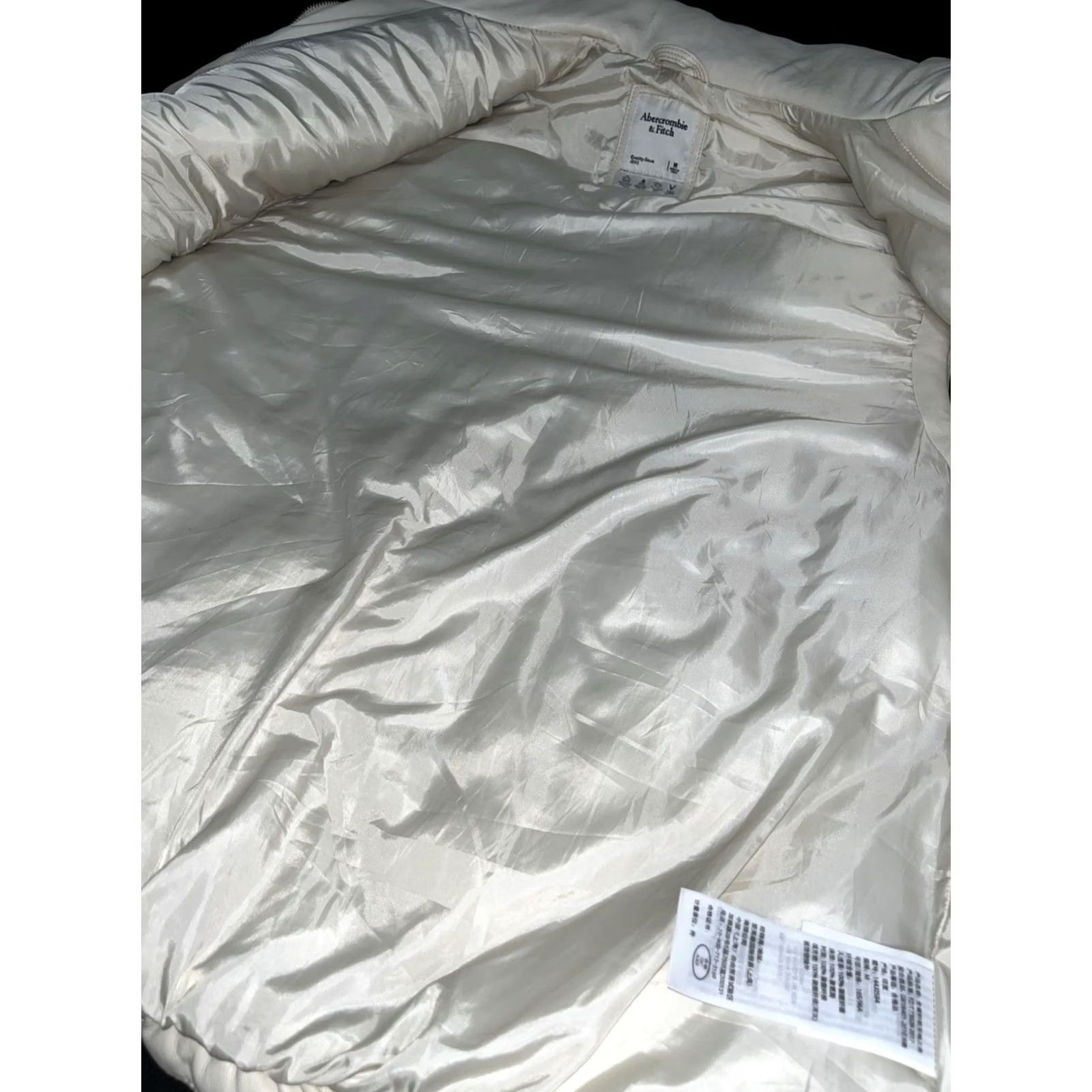 Abercrombie & Fitch Abercrombie & Fitch Jacket Size M Medium Ivory Vegan Leather Puffer Women Size M / US 6-8 / IT 42-44 - 5 Thumbnail