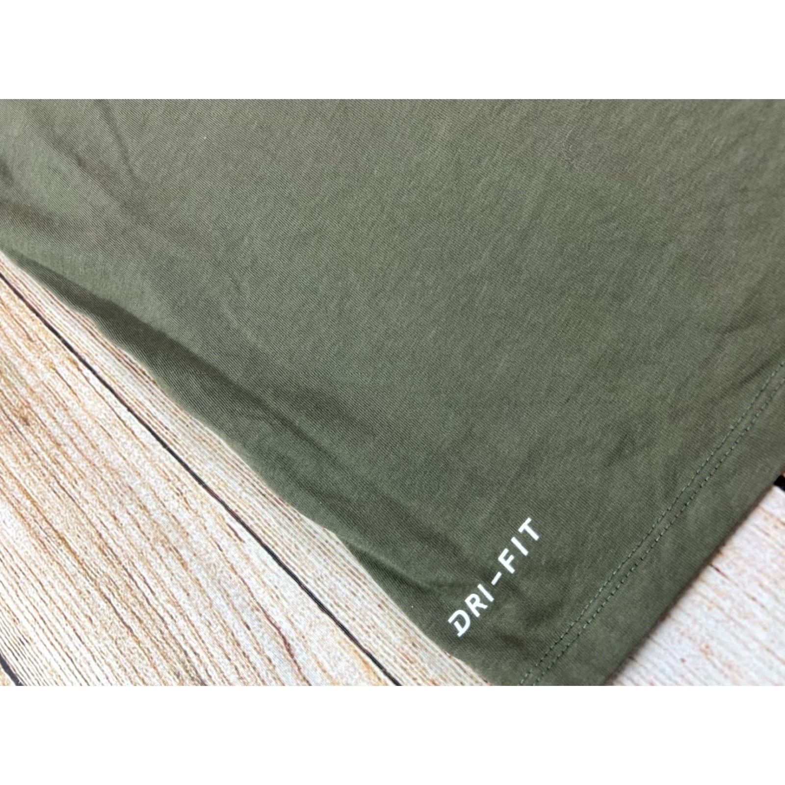 Nike Mens Nike Dri Fit Athletic Cut Beast Green Shirt XL Size US XL / EU 56 / 4 - 4 Thumbnail