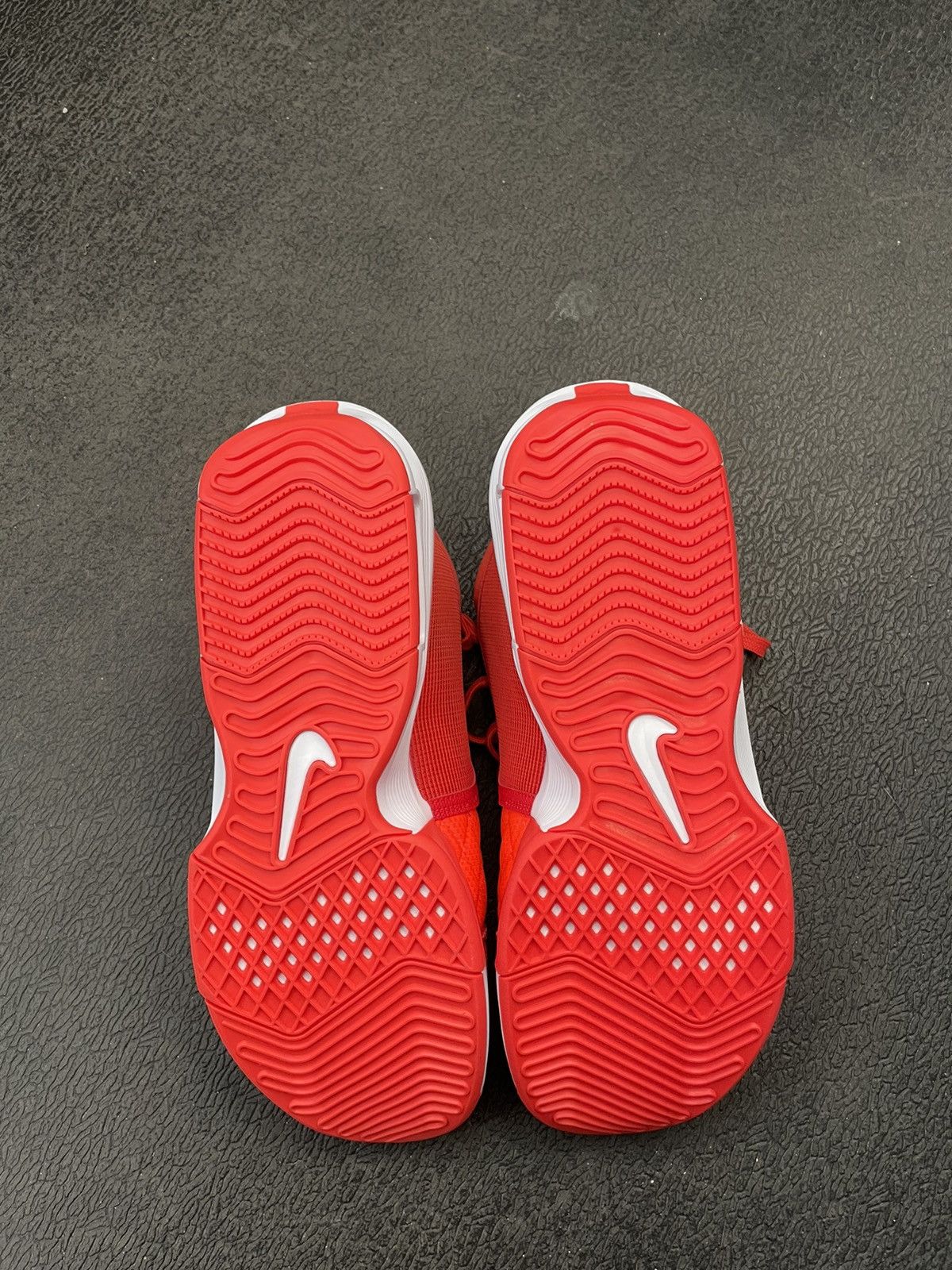 Nike Lebron Witness 8 VIII Crimson Basketball Shoes Size US 12 / EU 45 - 5 Thumbnail