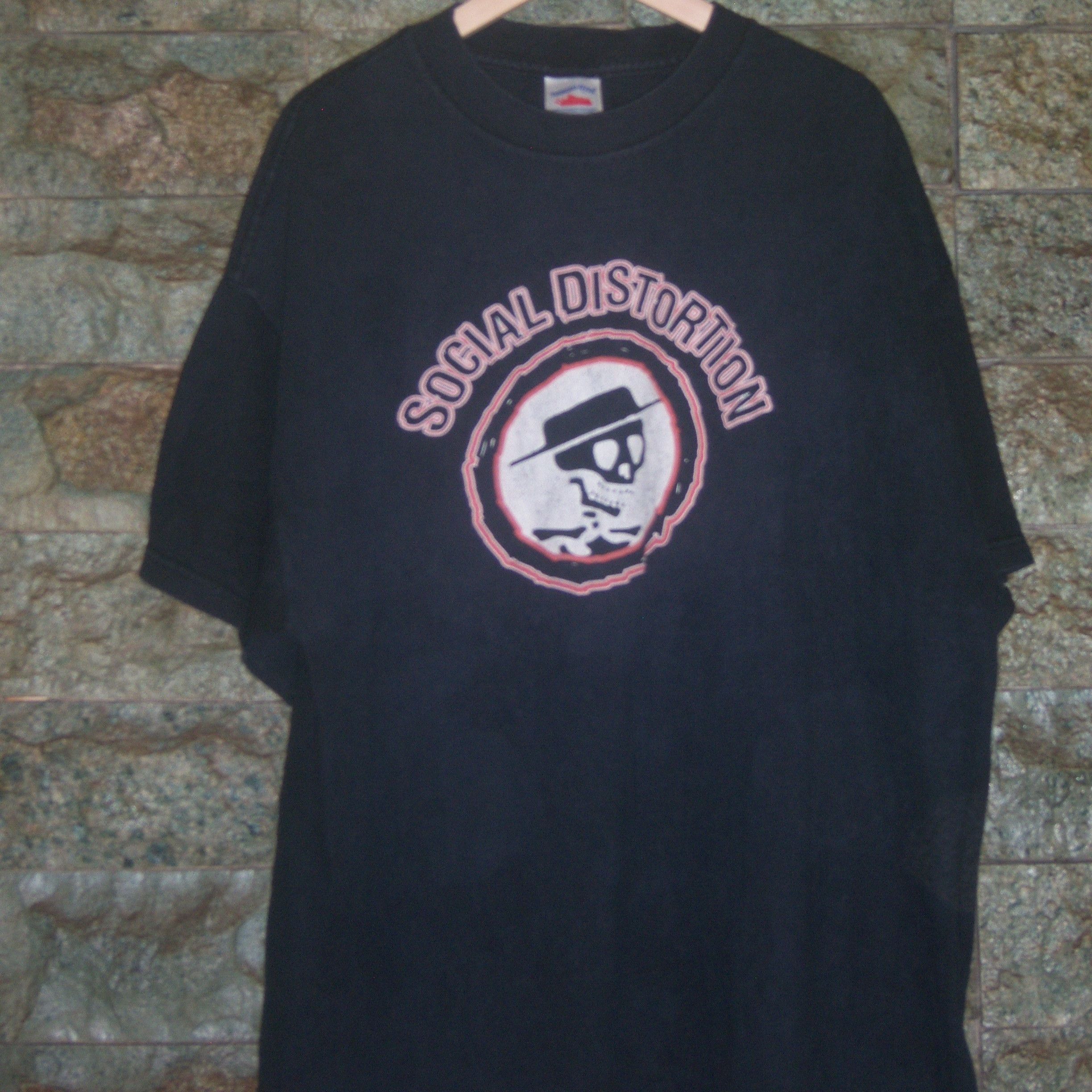Band Tees × Vintage 00s Social Distortion Band T Shirt Size US XL / EU 56 / 4 - 2 Thumbnail