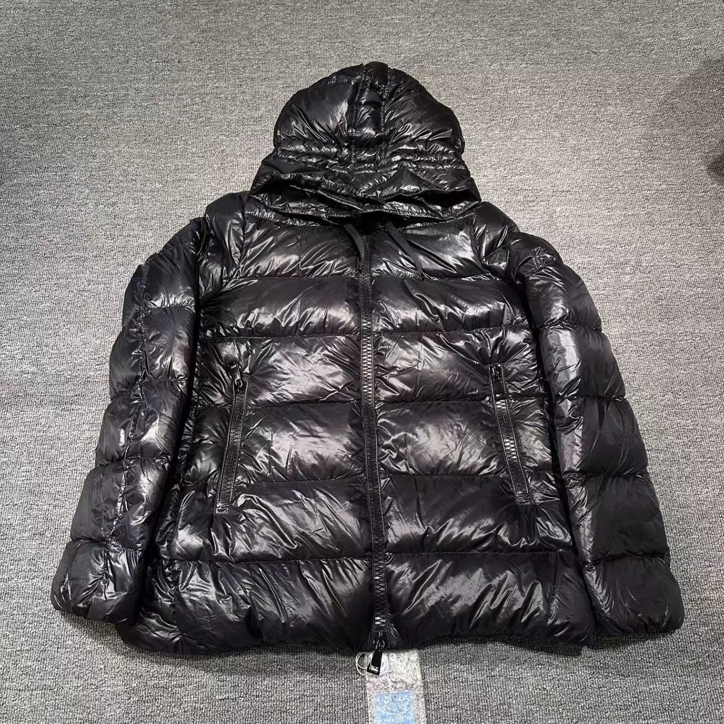 Moncler MONCLER Serinde Down Jacket 99 New Chest 102 Length 59 Size XS / US 0-2 / IT 36-38 - 1 Thumbnail