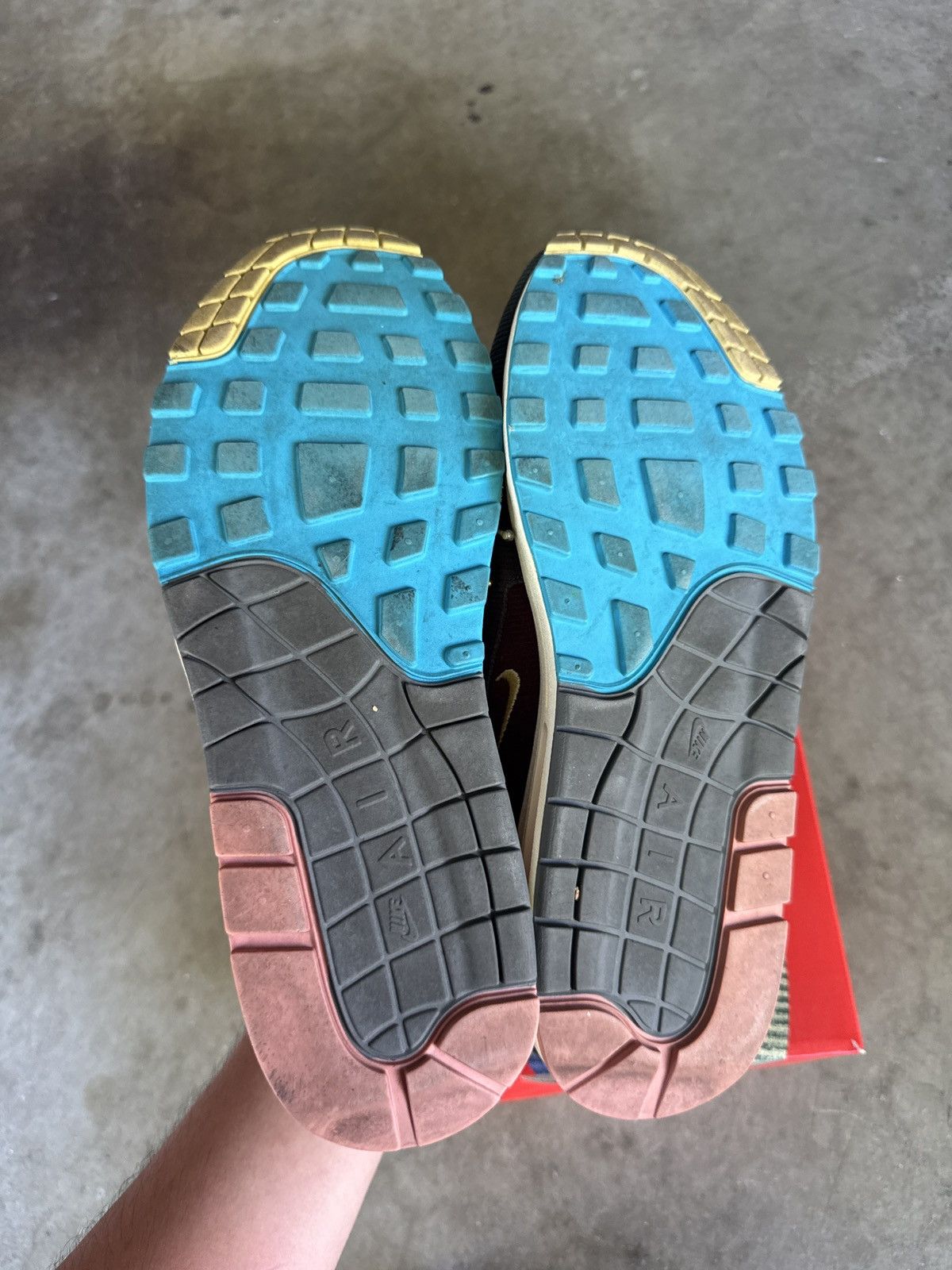 Nike 2018 Nike Air Max 1/97 SW Sean Wotherspoon Size 11 Size US 11 / EU 44 - 9 Thumbnail