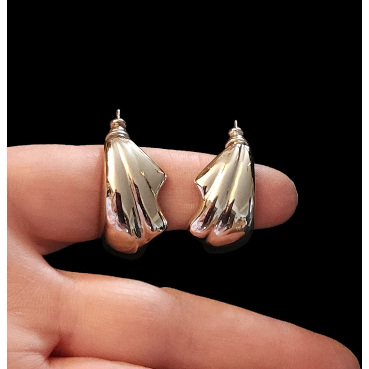 Other Silver-tone metal loop pierced earrings Size ONE SIZE - 1 Thumbnail