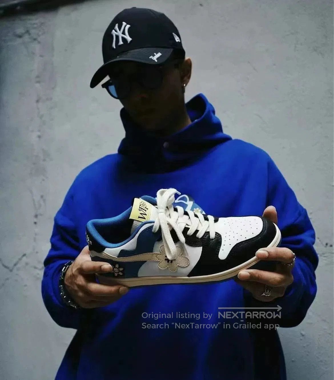 Houseplant Water The Plant Dunk Lightning Reverse Swoosh. Size US 9 / EU 42 - 8 Thumbnail