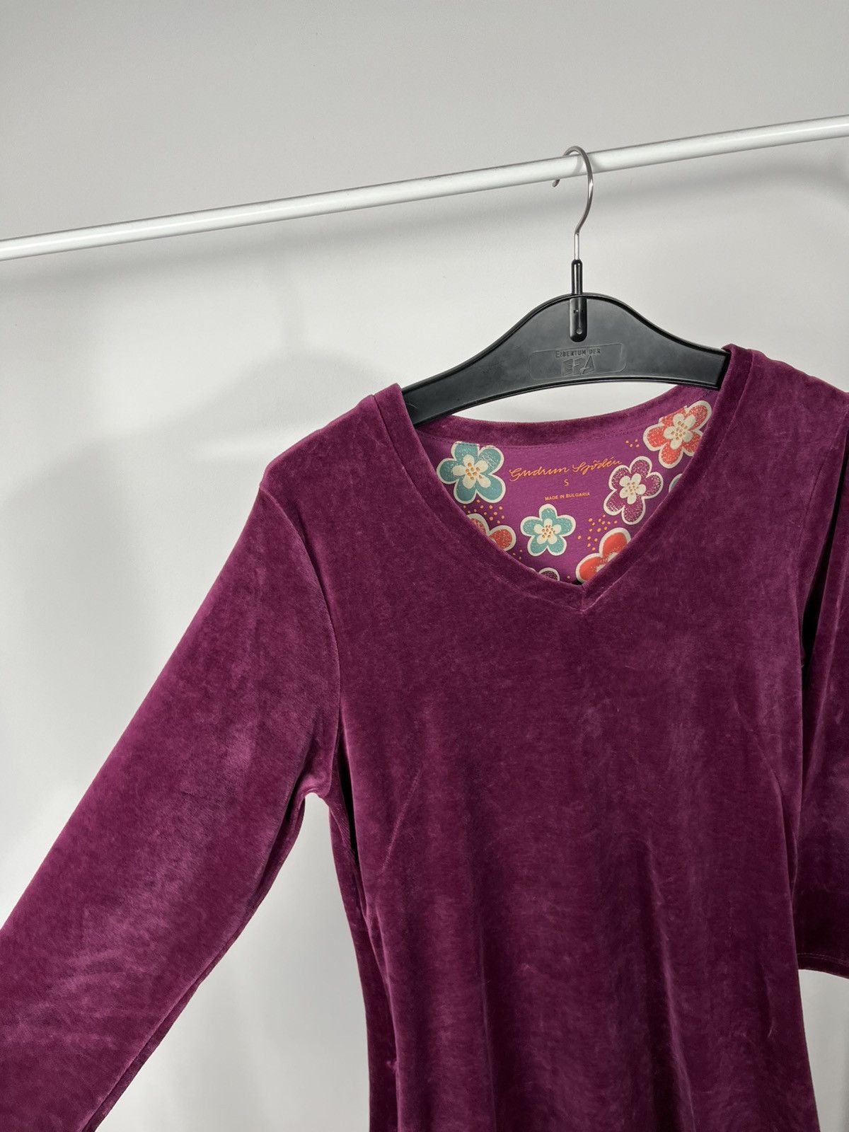 Gudrun Sjoden Gudrun Sjoden Purple Velour Midi Dress V-Neck Long Sleeve S Size S / US 4 / IT 40 - 10 Thumbnail