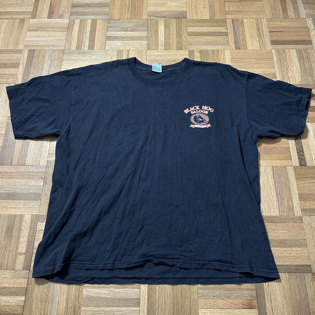 Gildan Vintage Black Hog Saloon tee Size US XL / EU 56 / 4 - 2 Thumbnail
