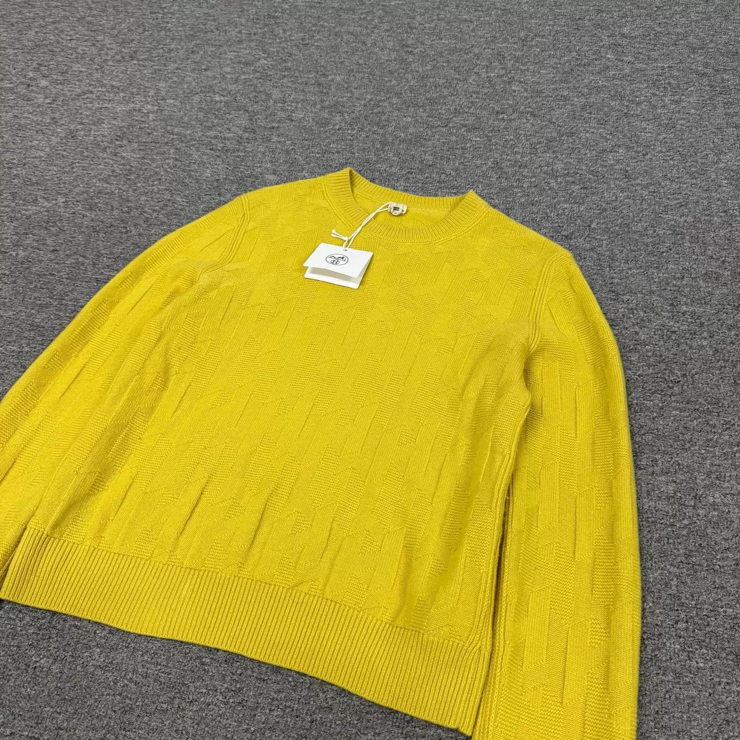 Hermes Hermes Yellow H Jacquard Crew Sweater 100% Wool 40 Size M / US 6-8 / IT 42-44 - 3 Thumbnail