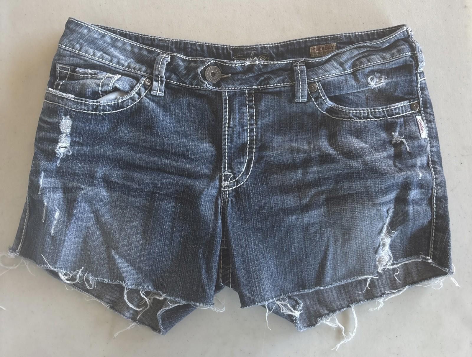 Silver Jeans Co. Silver Jeans Cut Off Denim Jean Shorts Womens Small Blue Size 28" / US 6 / IT 42 - 1 Thumbnail