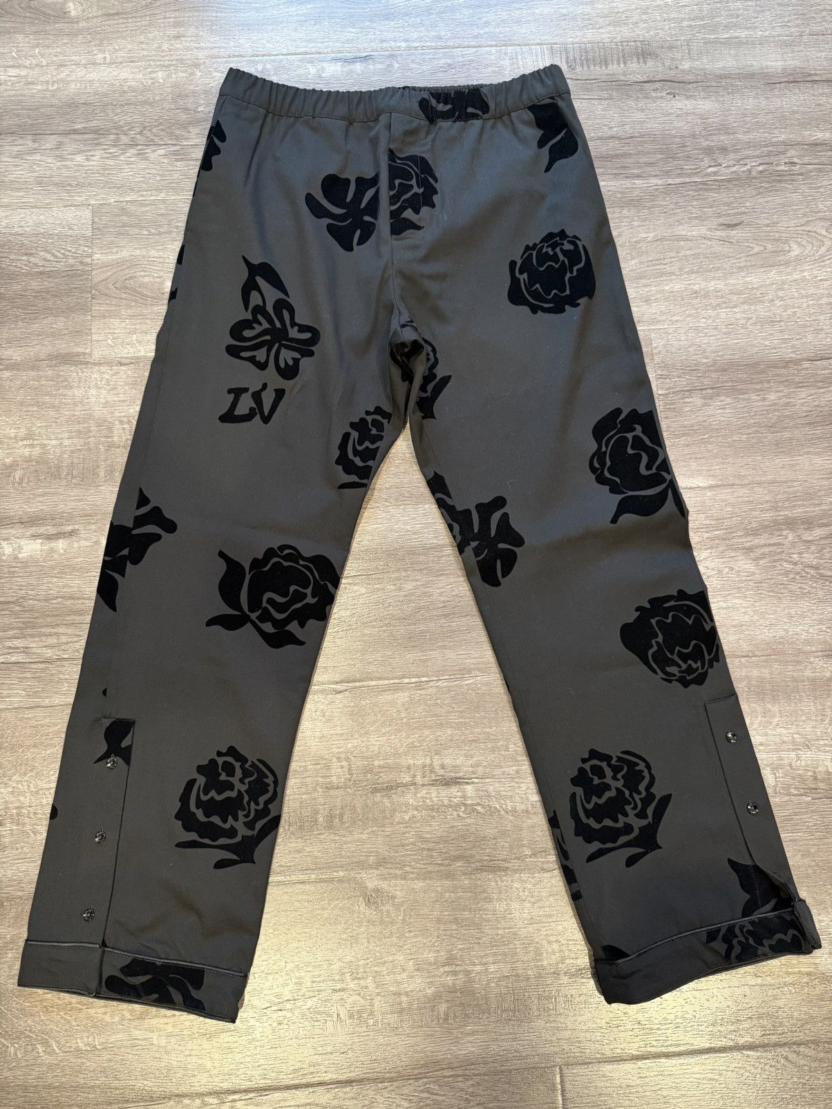 Louis Vuitton Louis Vuitton Flocked Monogram Floral Pants Size US 32 / EU 48 - 1 Thumbnail