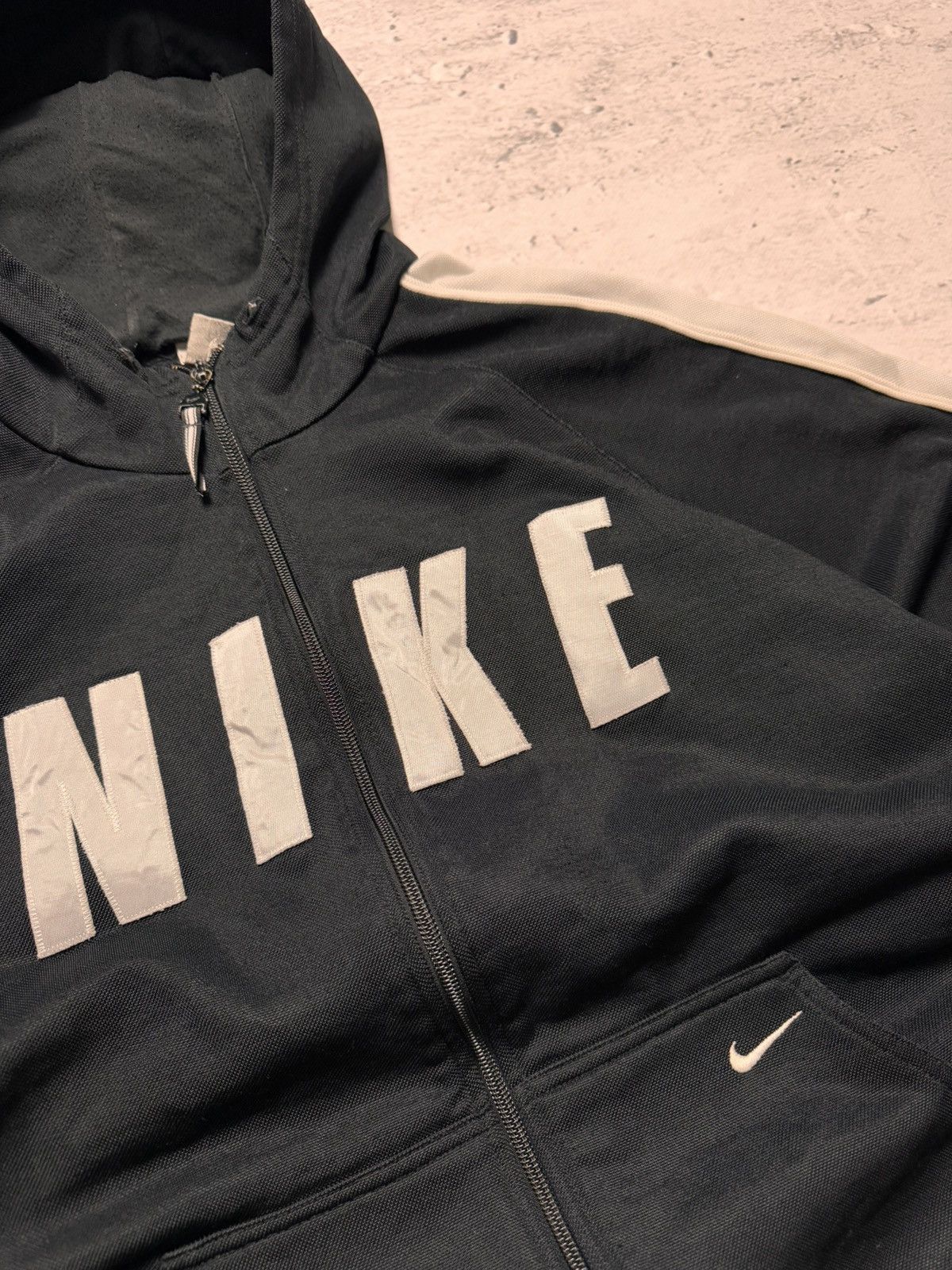 Nike × Vintage NIKE VINTAGE CENTER LOGO OVERSIZE BOXY ZIP HOODIE Size US L / EU 52-54 / 3 - 3 Thumbnail