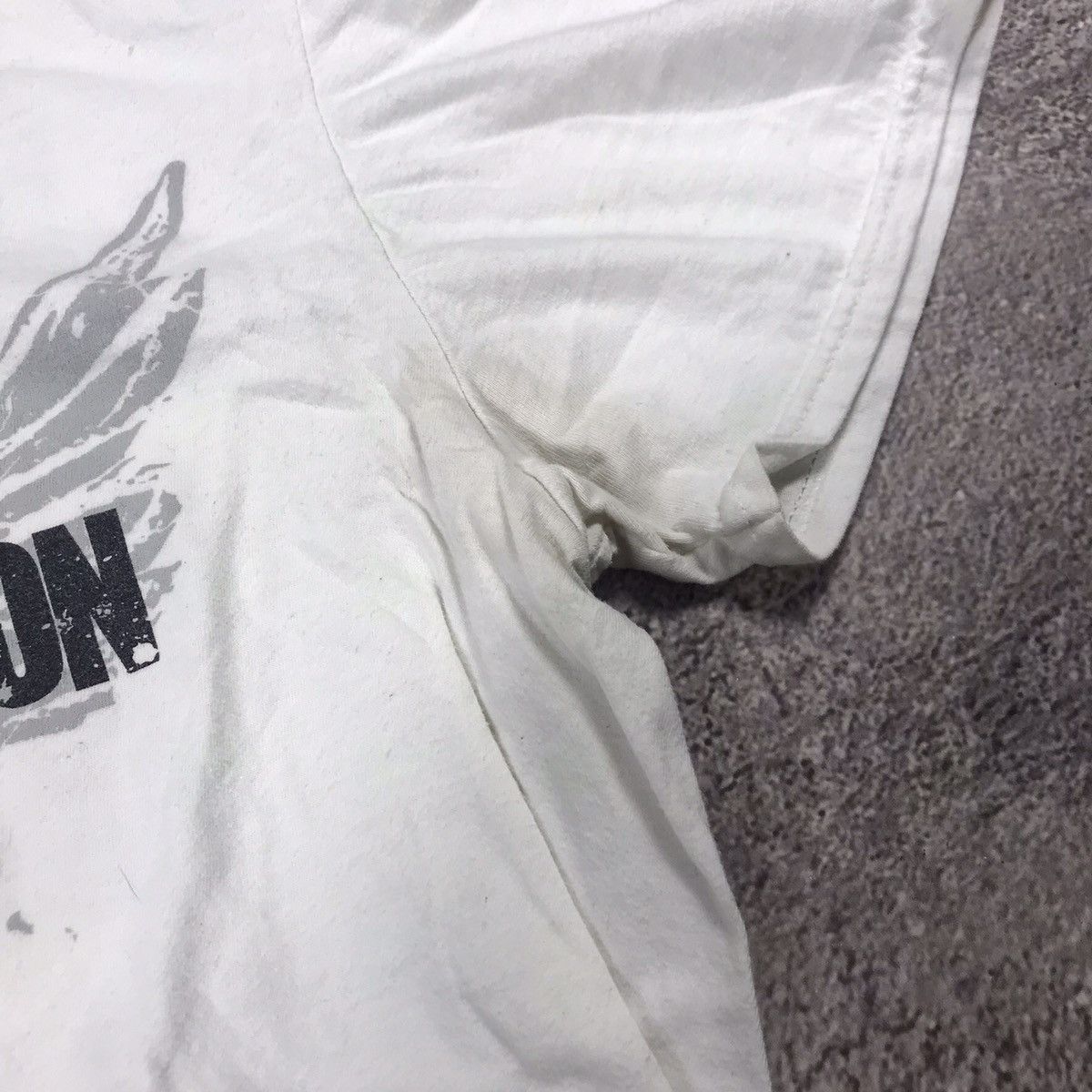 Vintage Vintage Y2K Sun Faded Graphic Tee Grunge Streetwear Boxy M Size US M / EU 48-50 / 2 - 5 Thumbnail