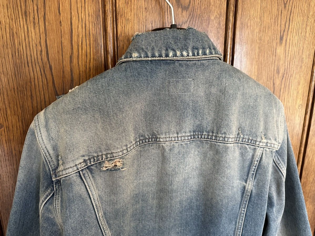 Saint Laurent Paris $1090 Saint Laurent destroyed distressed denim jacket BNWT L Size US L / EU 52-54 / 3 - 25 Thumbnail