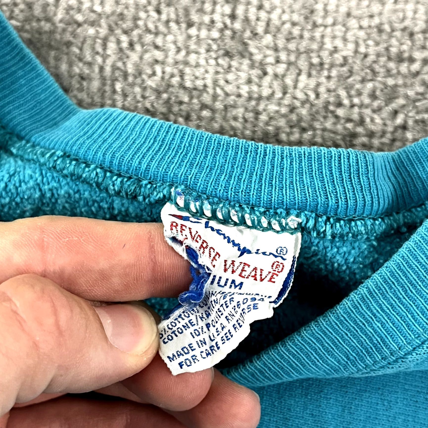 Champion VINTAGE CHAMPION Sweatshirt Womens M Blue Reverse Weave Pullover 90s USA Size M / US 6-8 / IT 42-44 - 4 Thumbnail