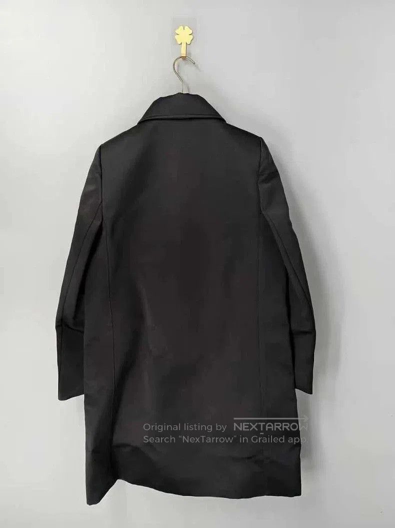 Louis Vuitton LOUIS VUITTON Black Belted Lapel Coat. Size US XS / EU 42 / 0 - 2 Thumbnail