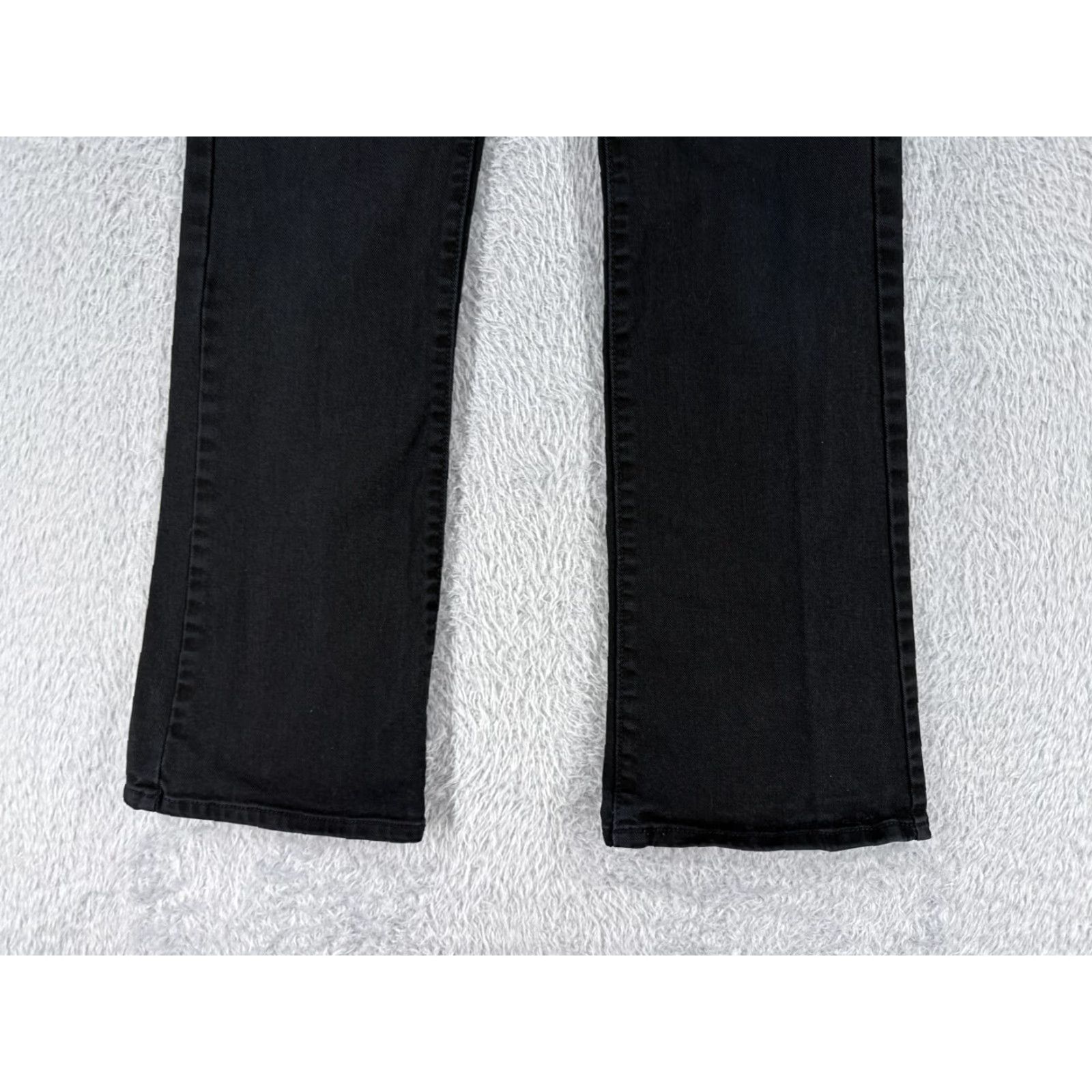 Old Navy Old Navy Jeans Bootcut Womens 6 Black Denim Cotton Mid 30x28 5-Pocket Stretch Slimming Regular Comfortable Size 28" / US 6 / IT 42 - 2 Thumbnail