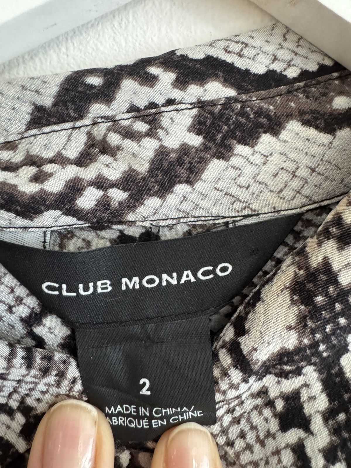 Club Monaco Club Monaco silk snake print mini dress Size S / US 4 / IT 40 - 6 Thumbnail